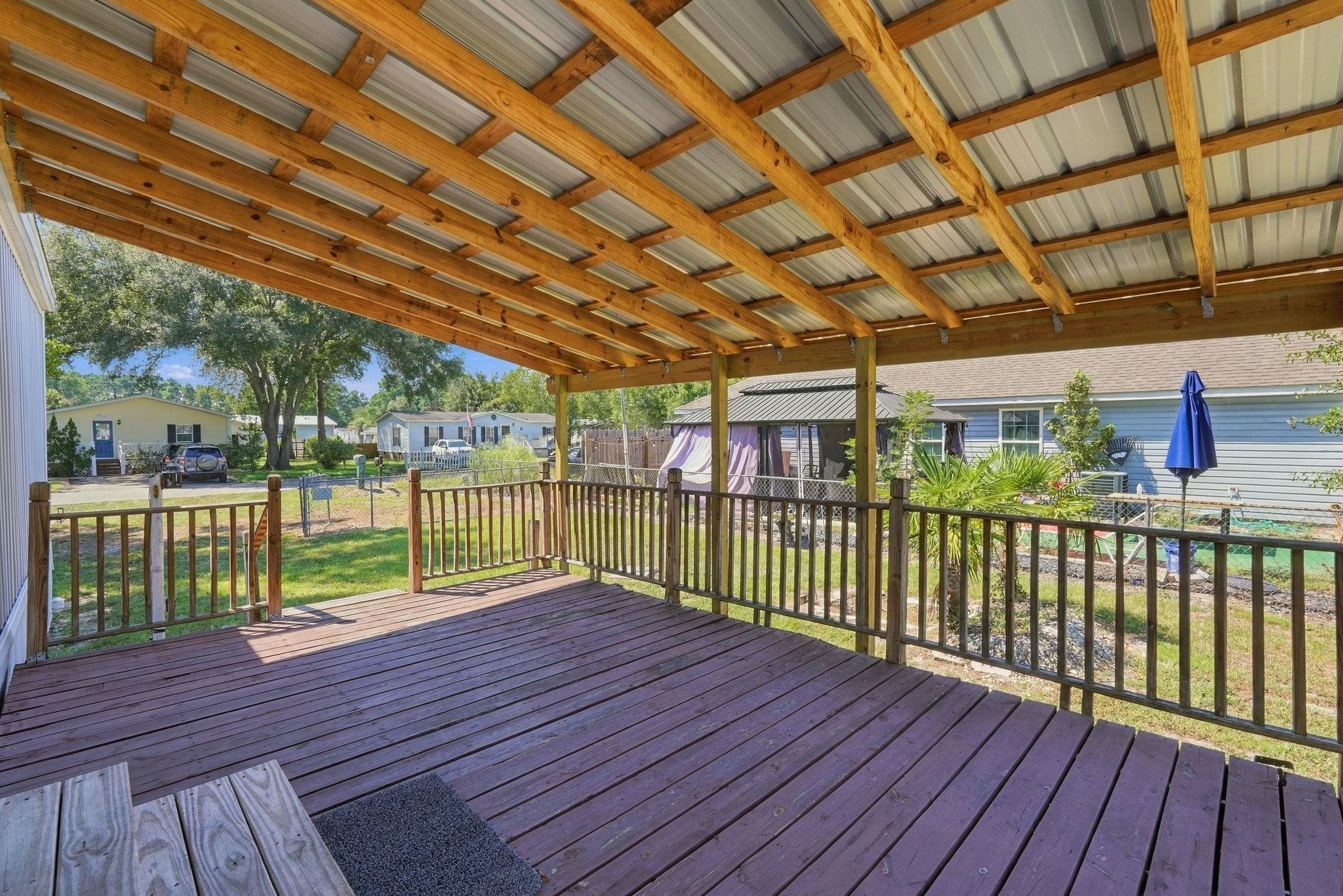 565 Summer Dr. Property Photo 11