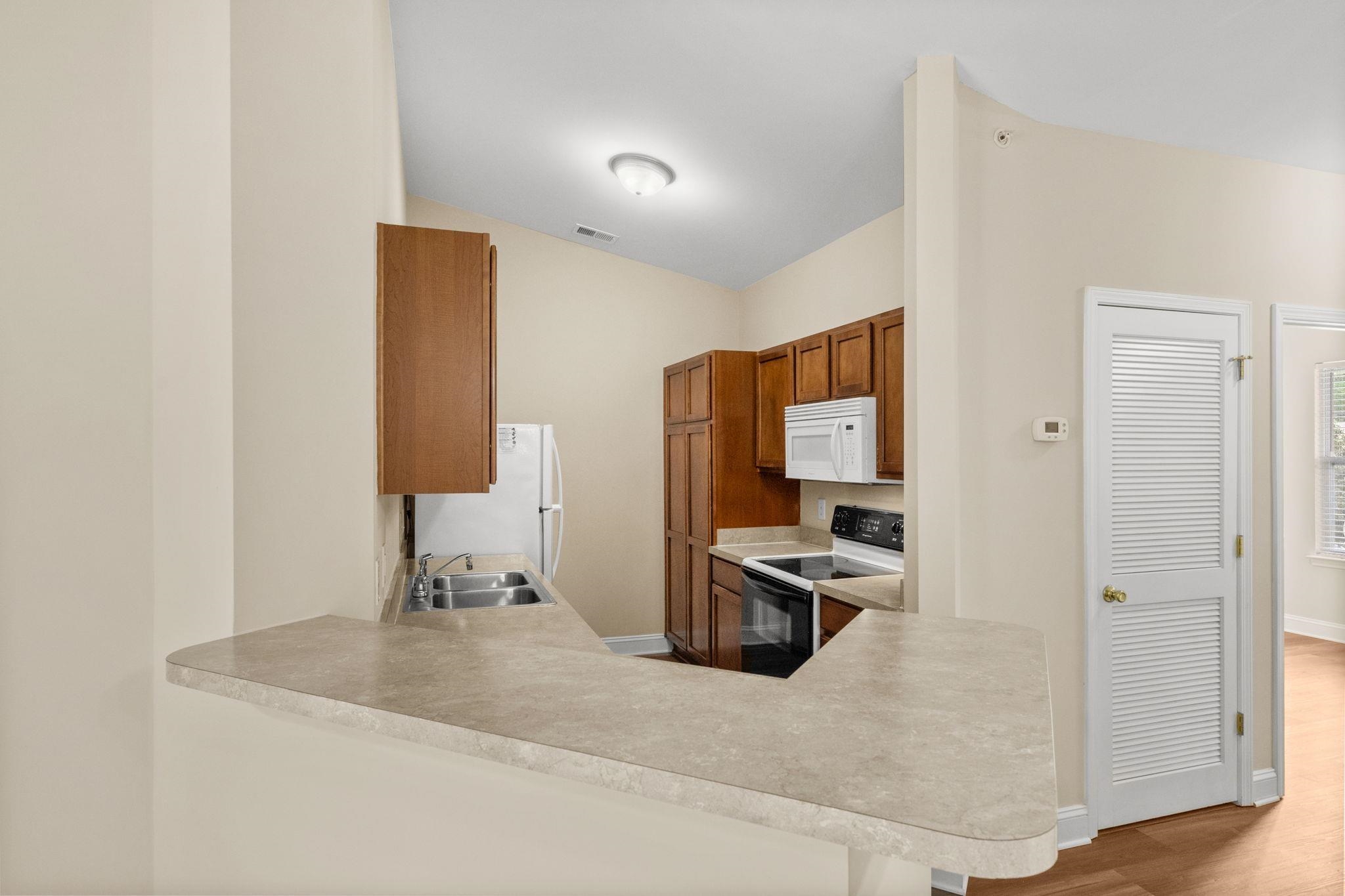 239 Portsmith Dr. Property Photo 4