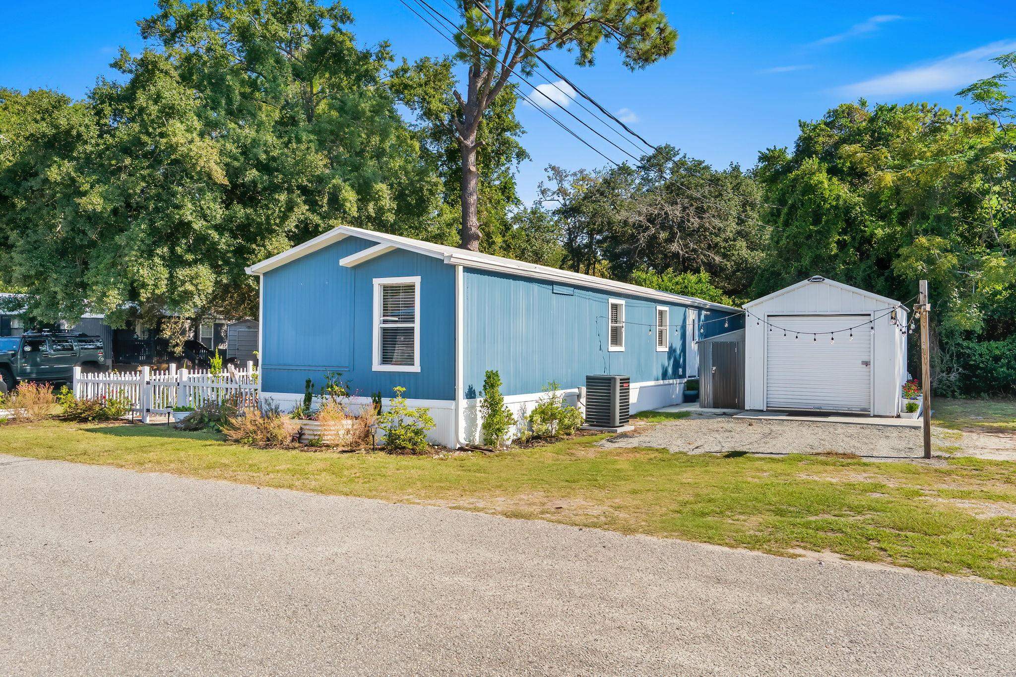4125 Little River Rd. Property Photo 2