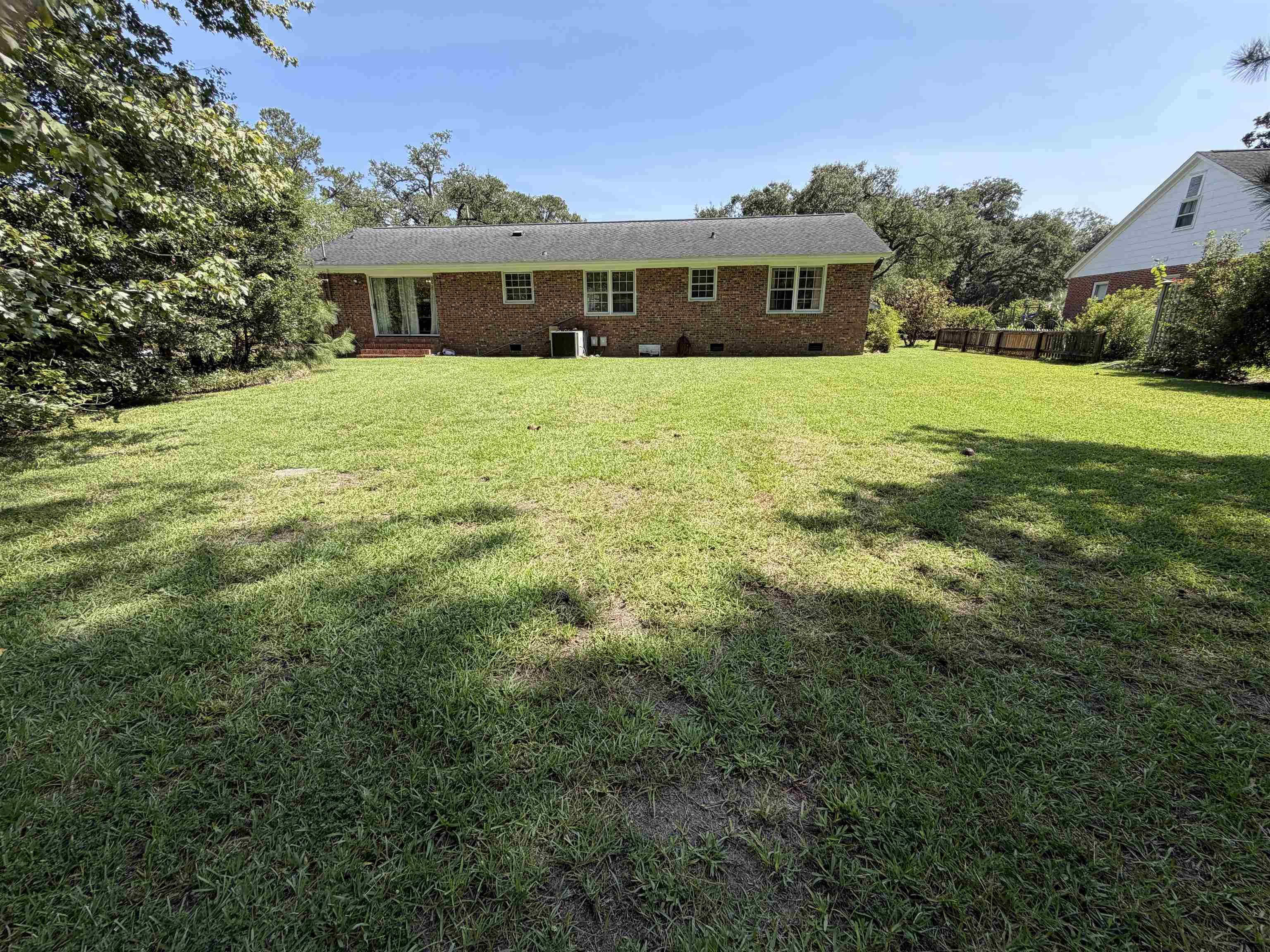 1003 Lakeside Dr. Property Photo 10