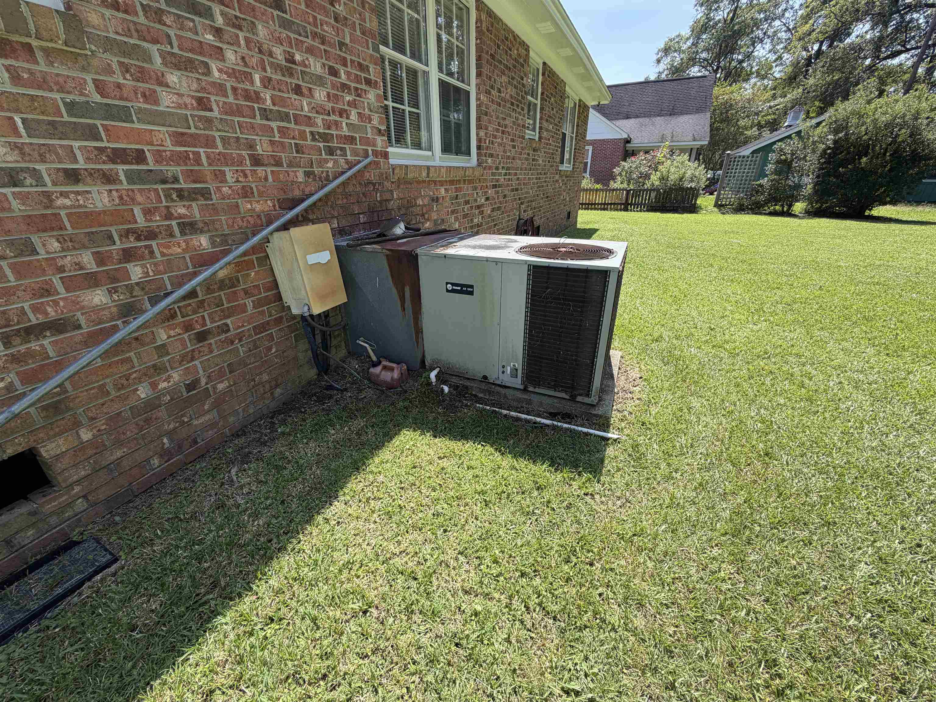 1003 Lakeside Dr. Property Photo 12