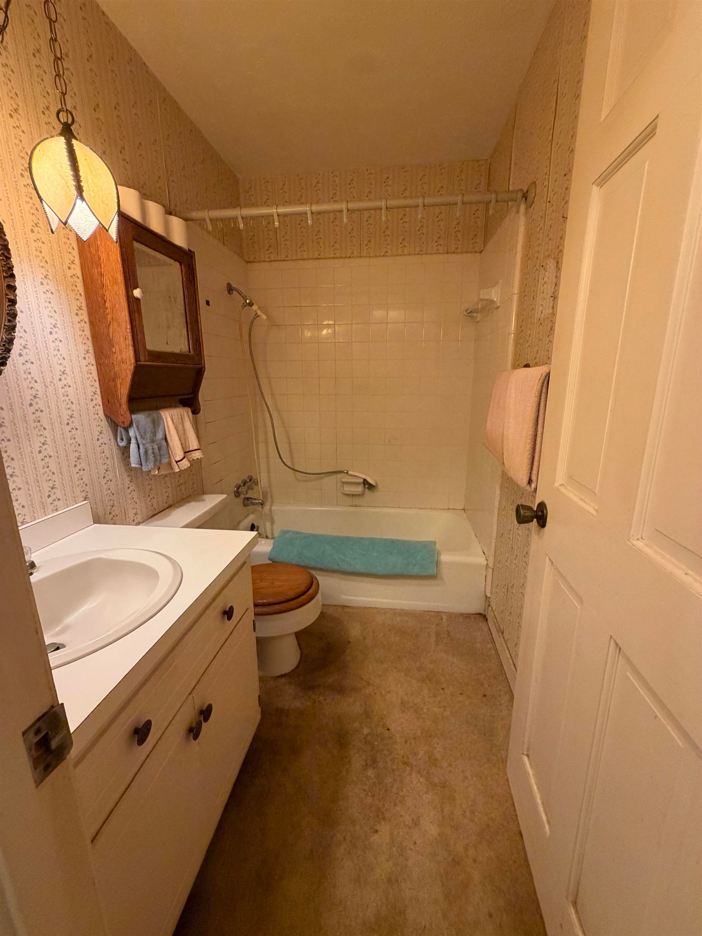 1003 Lakeside Dr. Property Photo 21