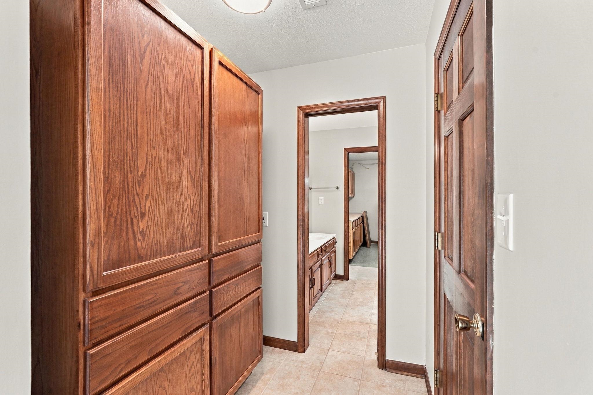 2612 Brick Dr. Property Photo 18