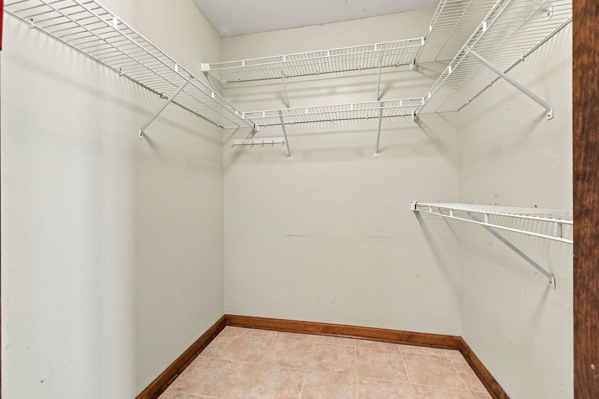 2612 Brick Dr. Property Photo 19