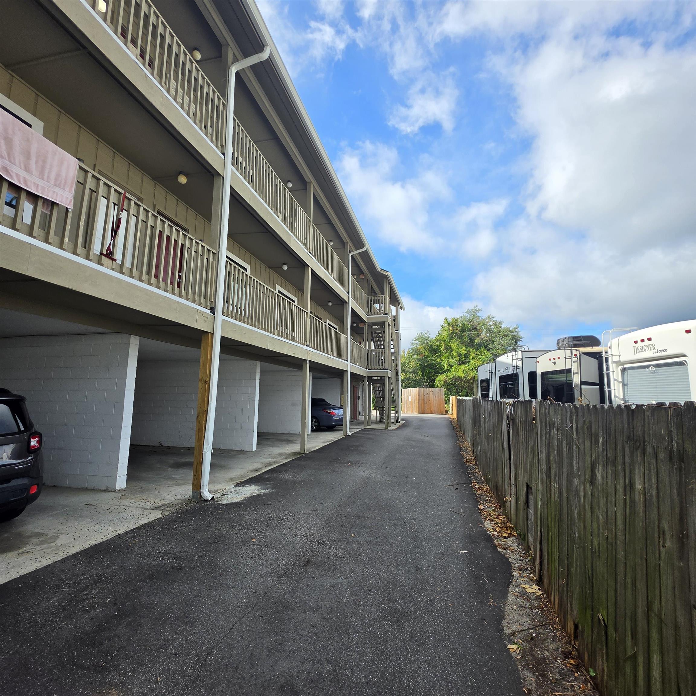 603 Wagon Wheel Rd. Property Photo 3