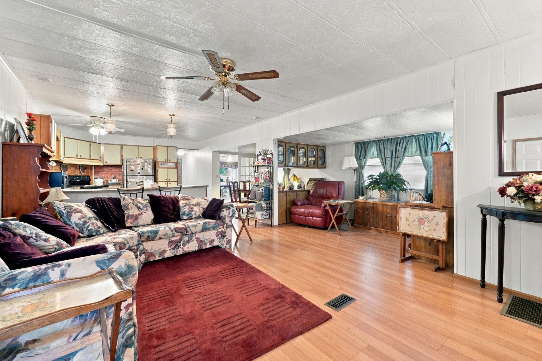 15 Dover St. Property Photo 6