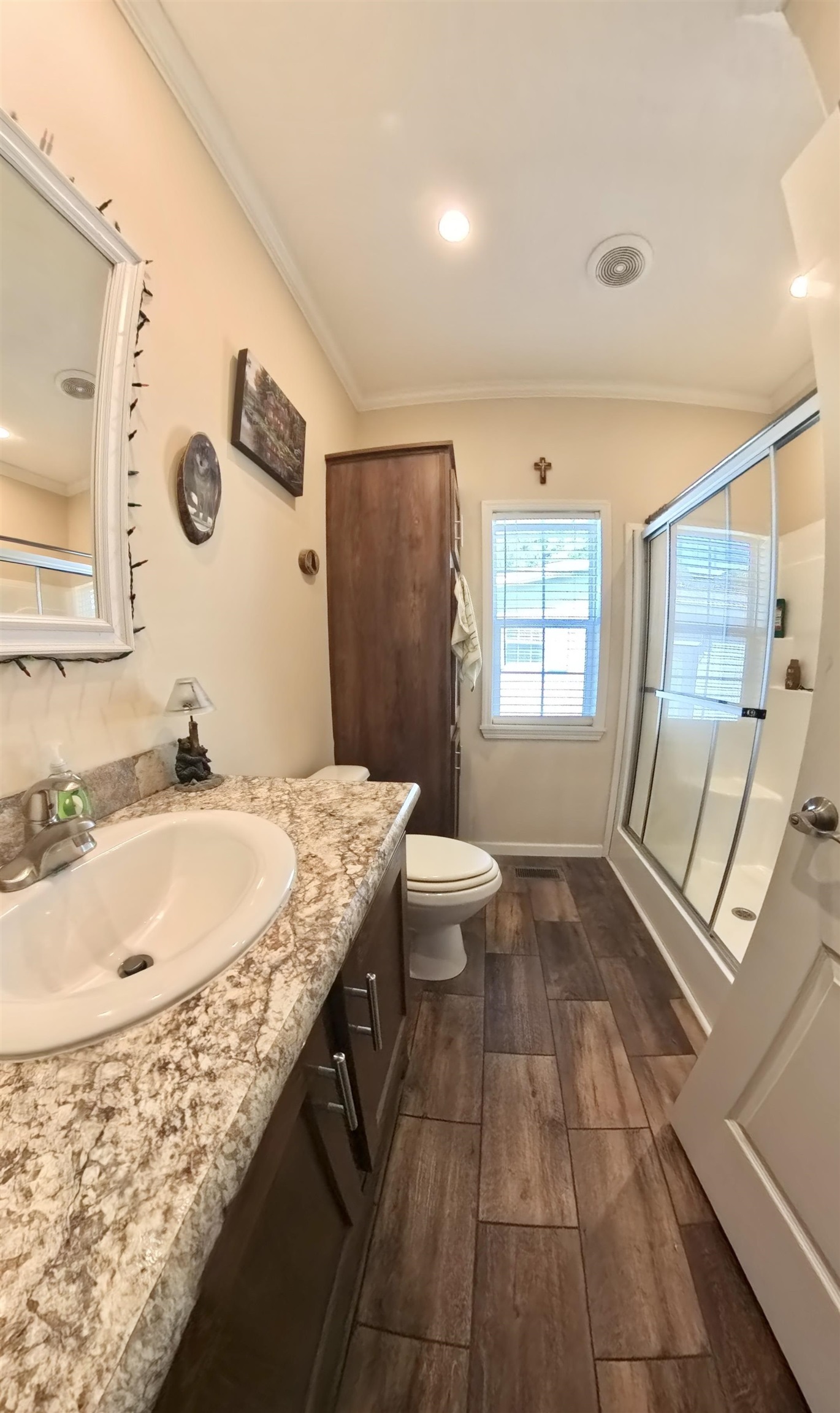 5032 Guendalose Ct. Property Photo 12