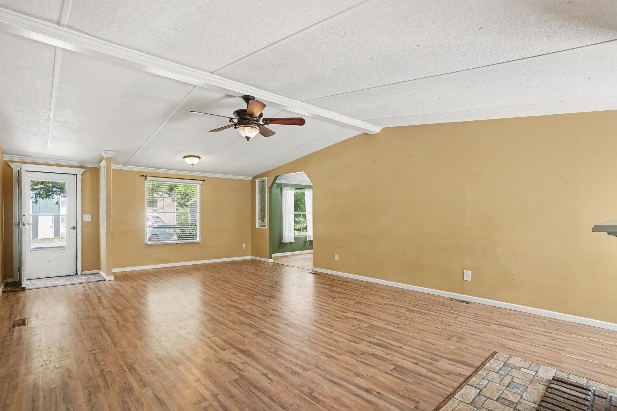 5865 Juniper Bay Rd. Property Photo 7