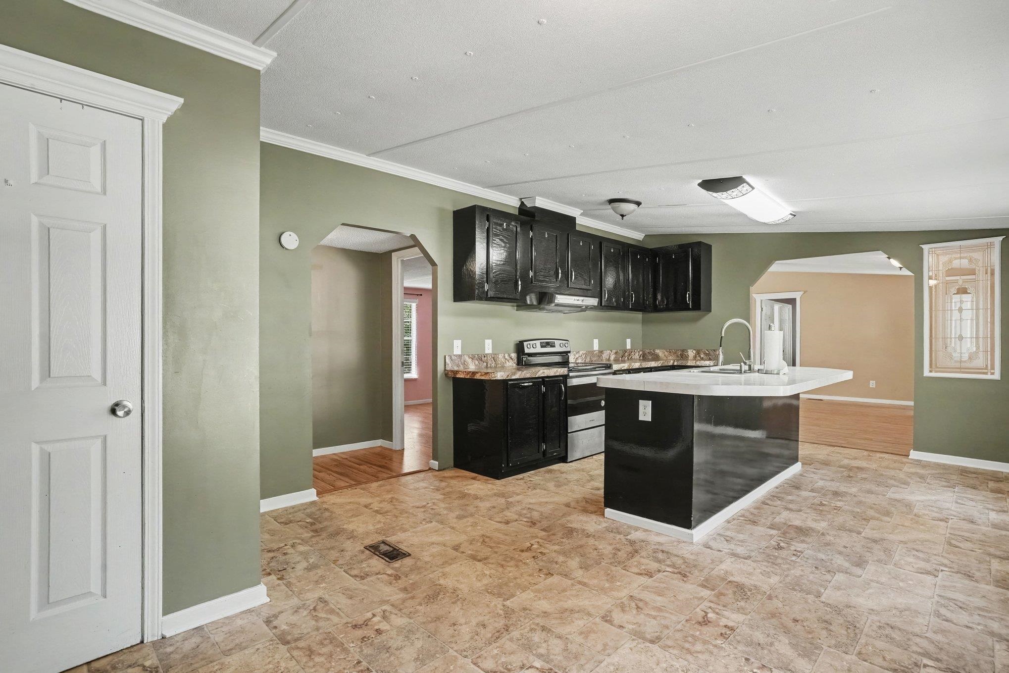 5865 Juniper Bay Rd. Property Photo 11