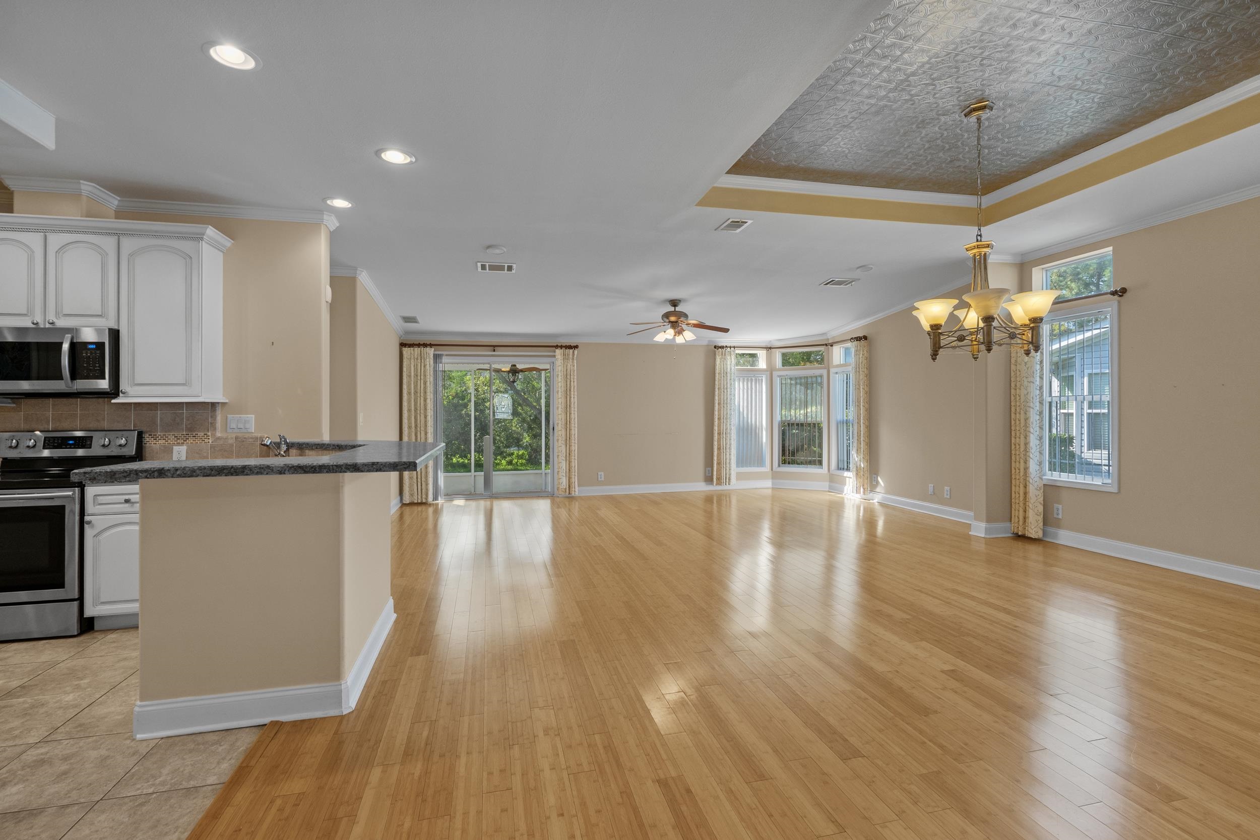 158 Wellspring Dr. Property Photo 8
