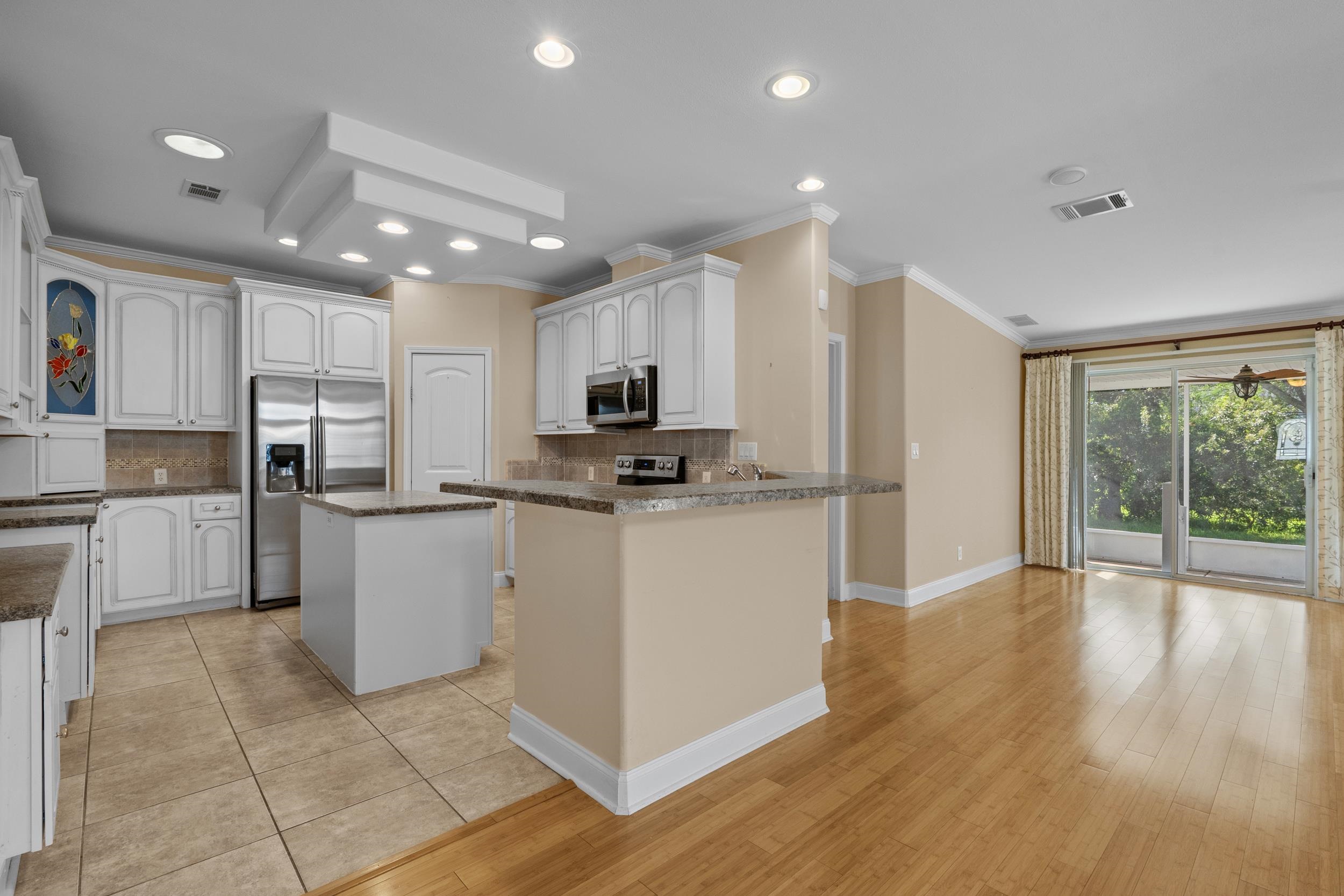 158 Wellspring Dr. Property Photo 15
