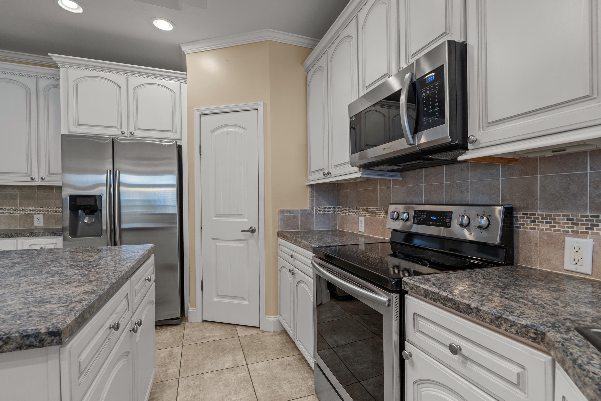 158 Wellspring Dr. Property Photo 19