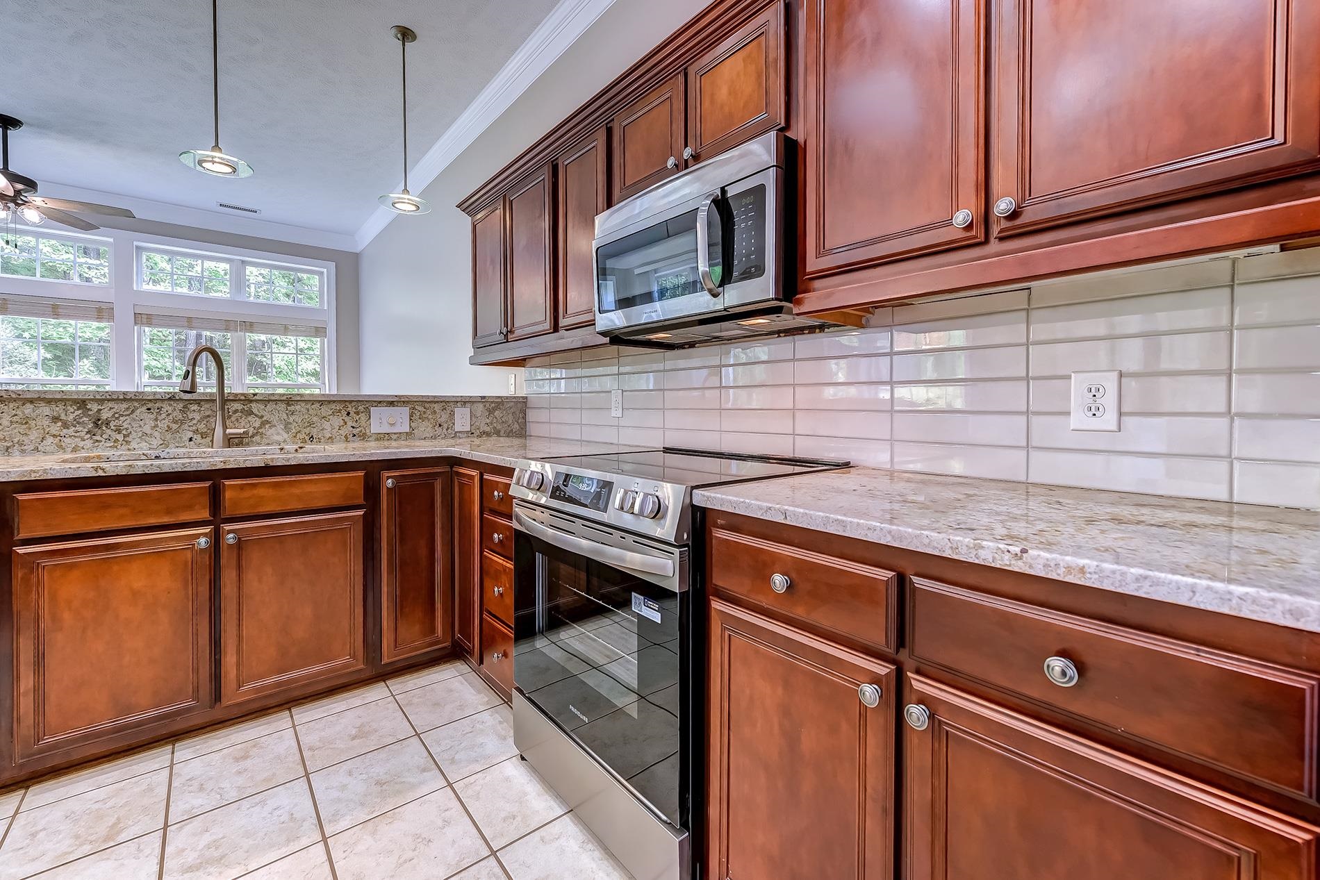 857 Castlebridge Dr. Property Photo 14
