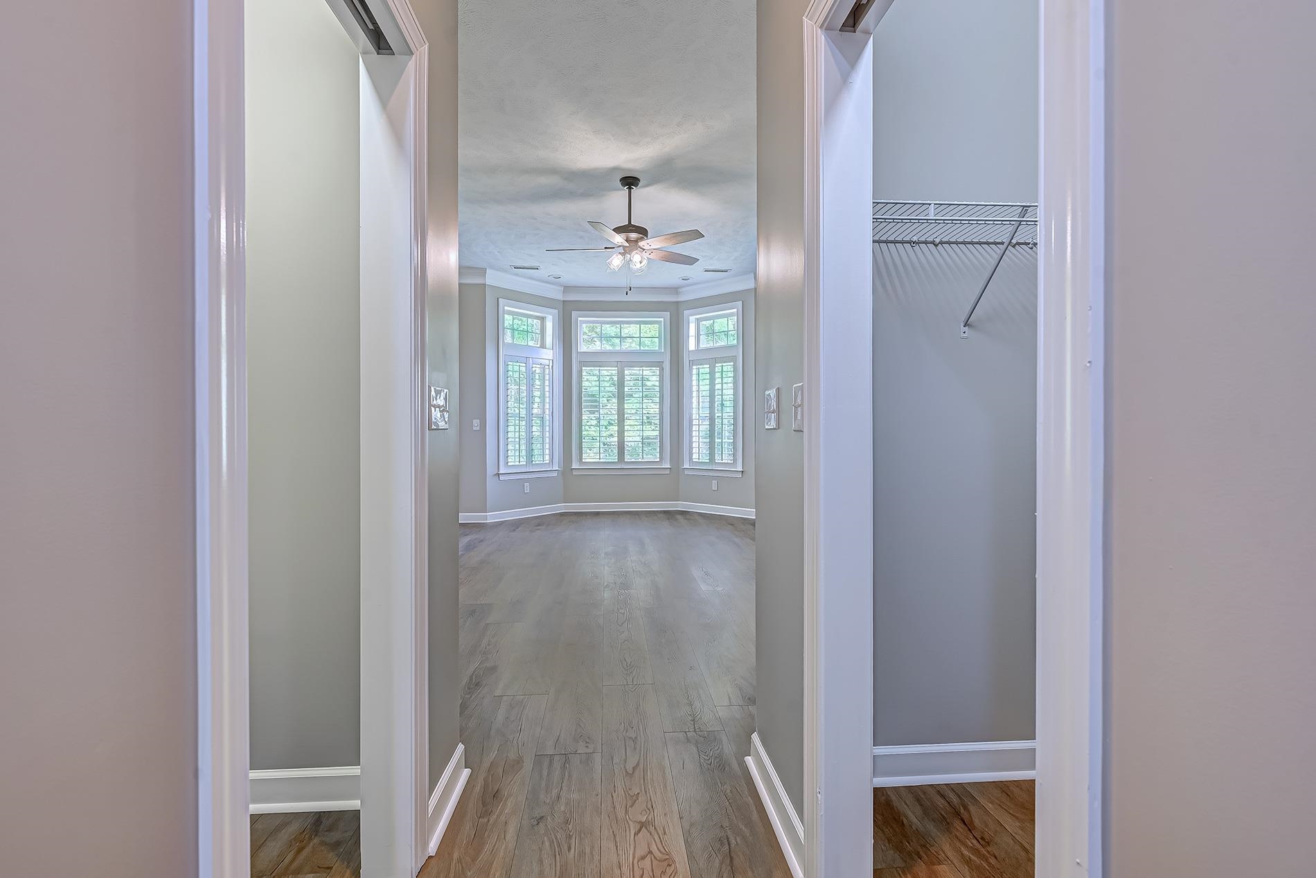 857 Castlebridge Dr. Property Photo 20