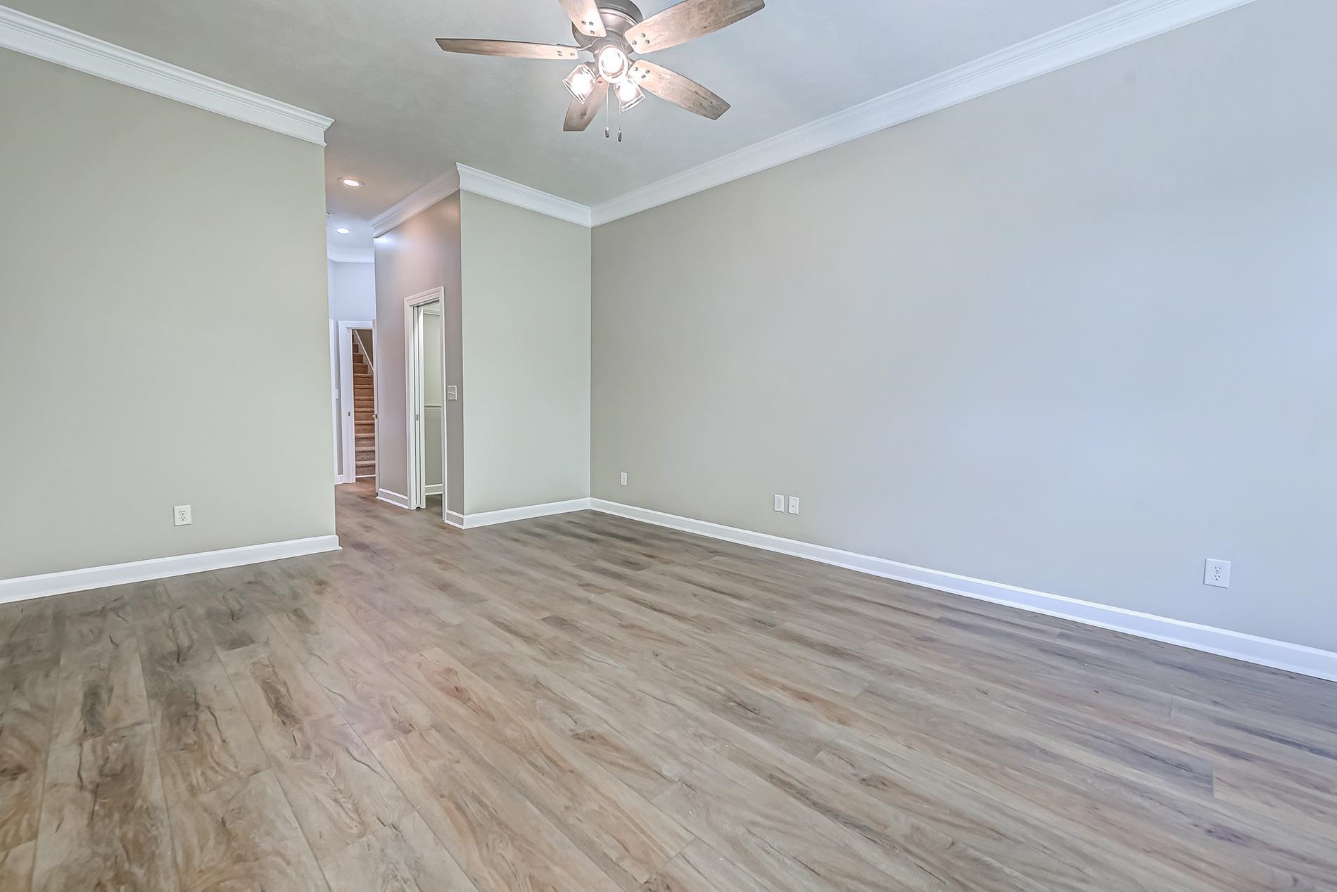 857 Castlebridge Dr. Property Photo 22