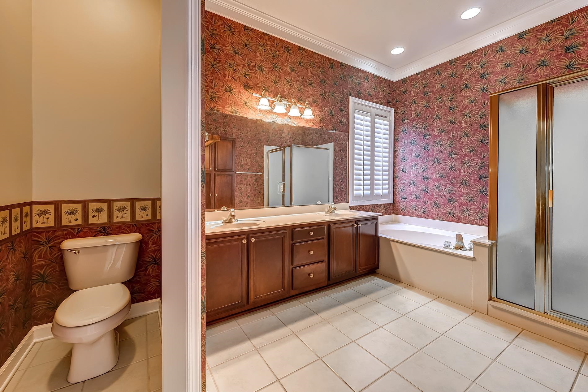 857 Castlebridge Dr. Property Photo 25