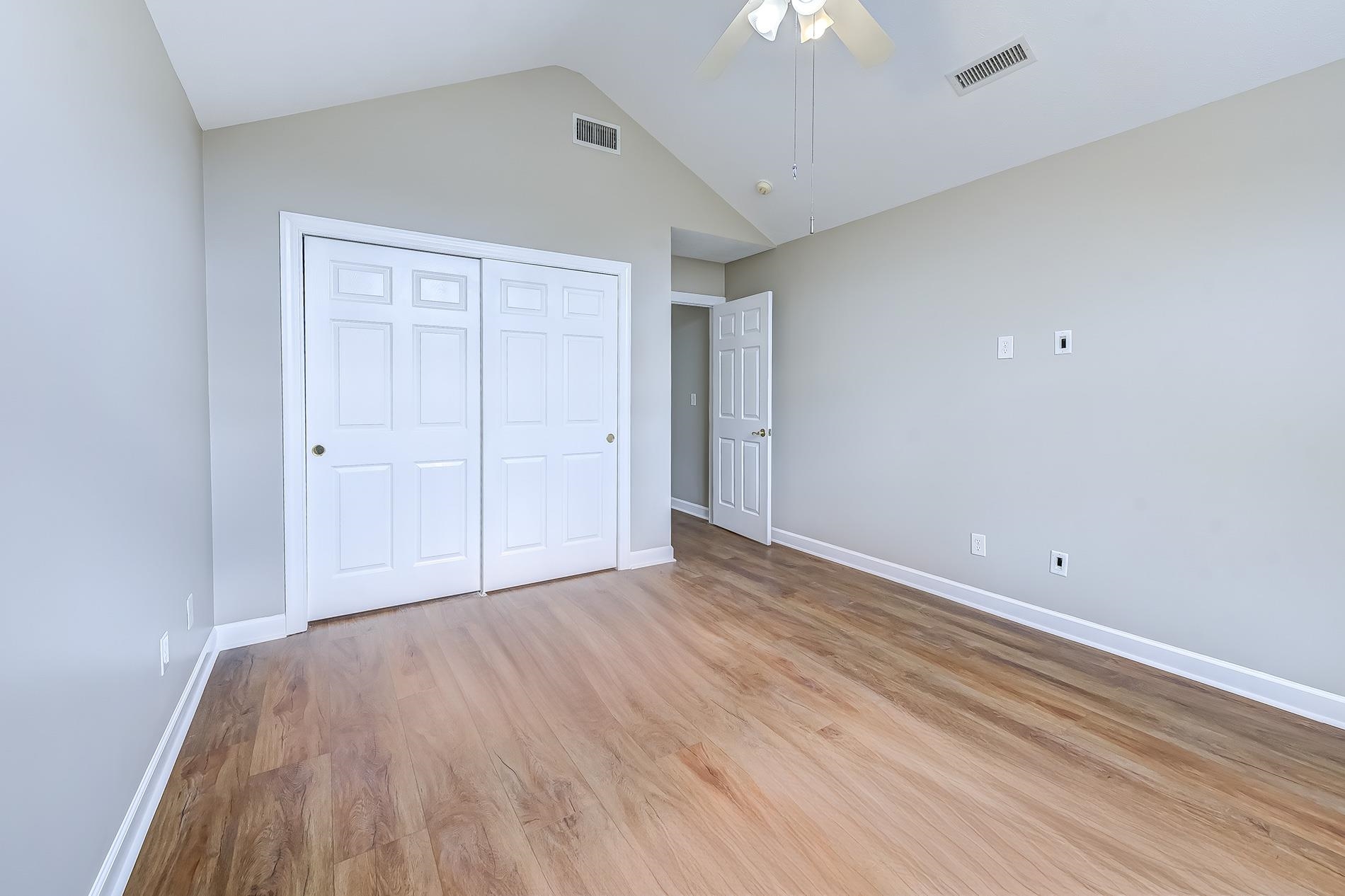 857 Castlebridge Dr. Property Photo 29