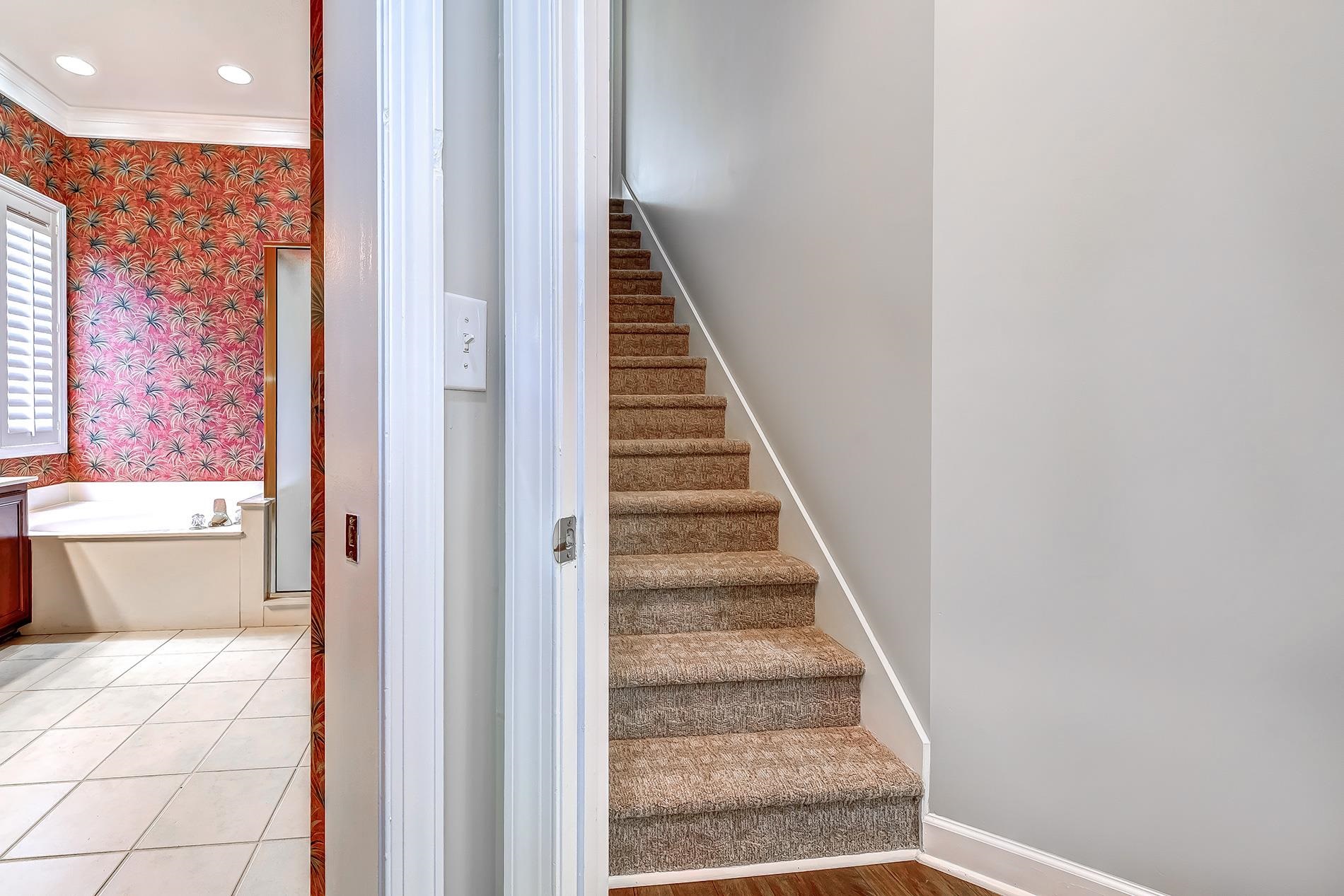 857 Castlebridge Dr. Property Photo 32