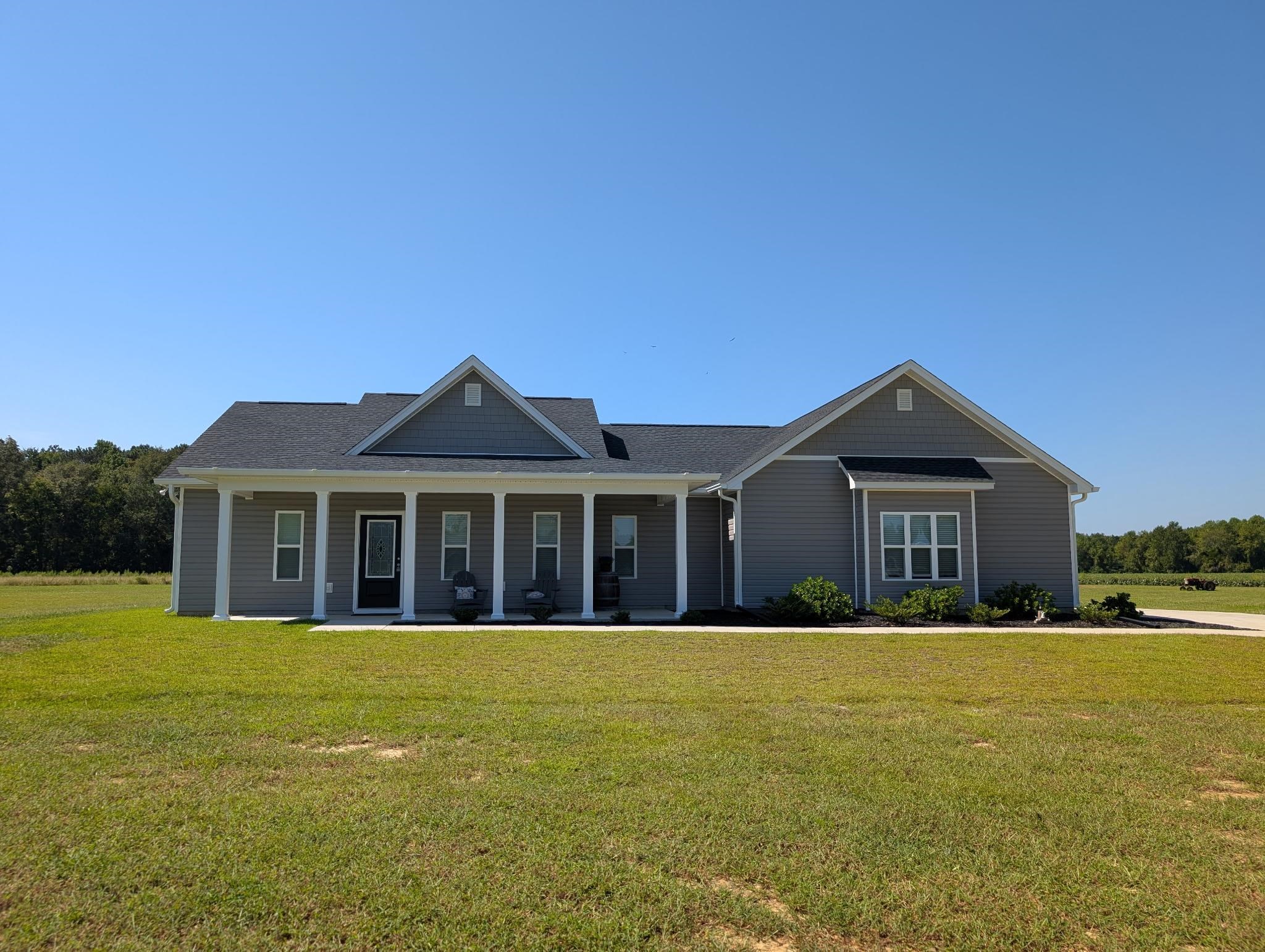 1174 Justice Loop Property Photo 1