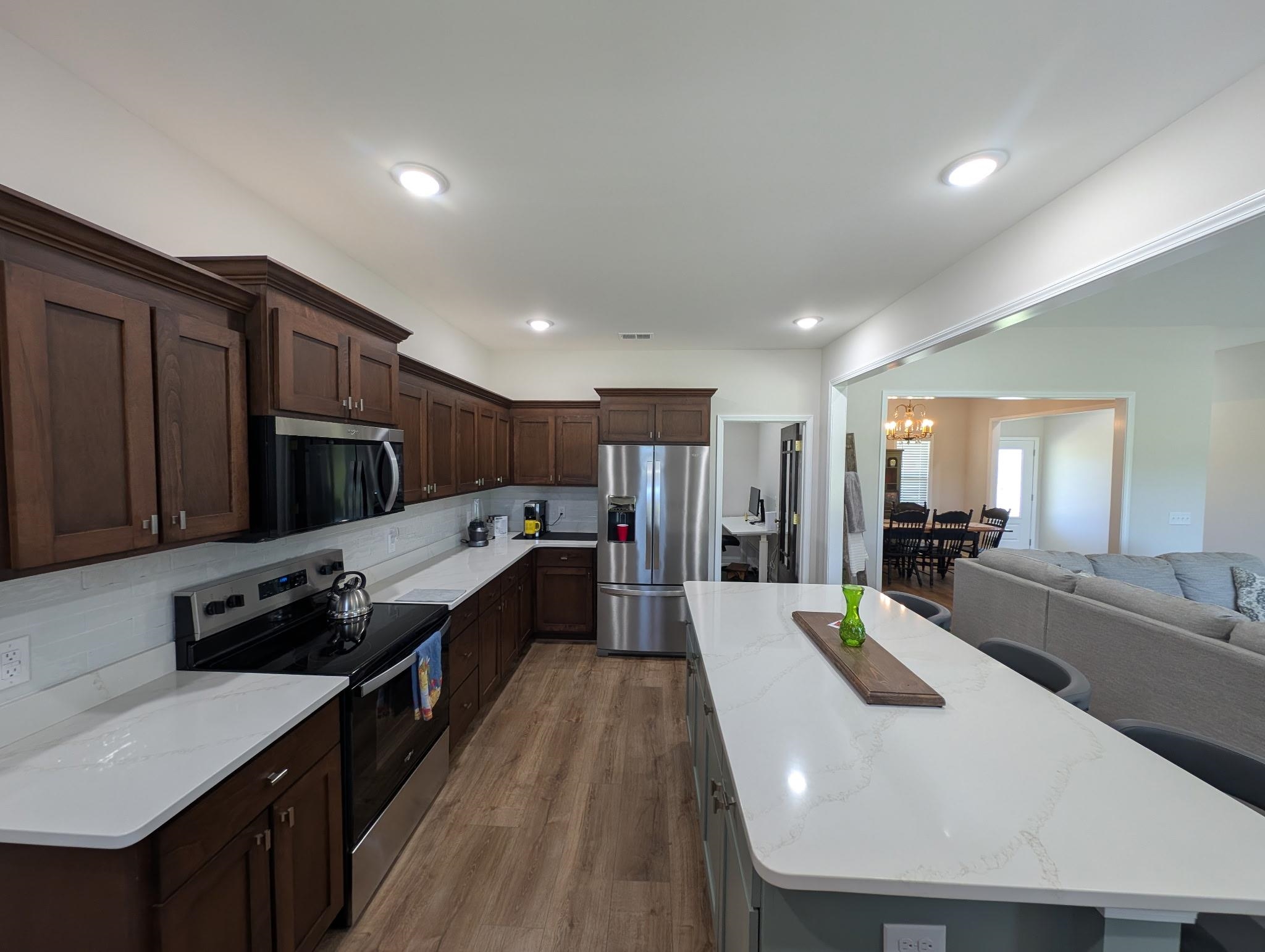 1174 Justice Loop Property Photo 8