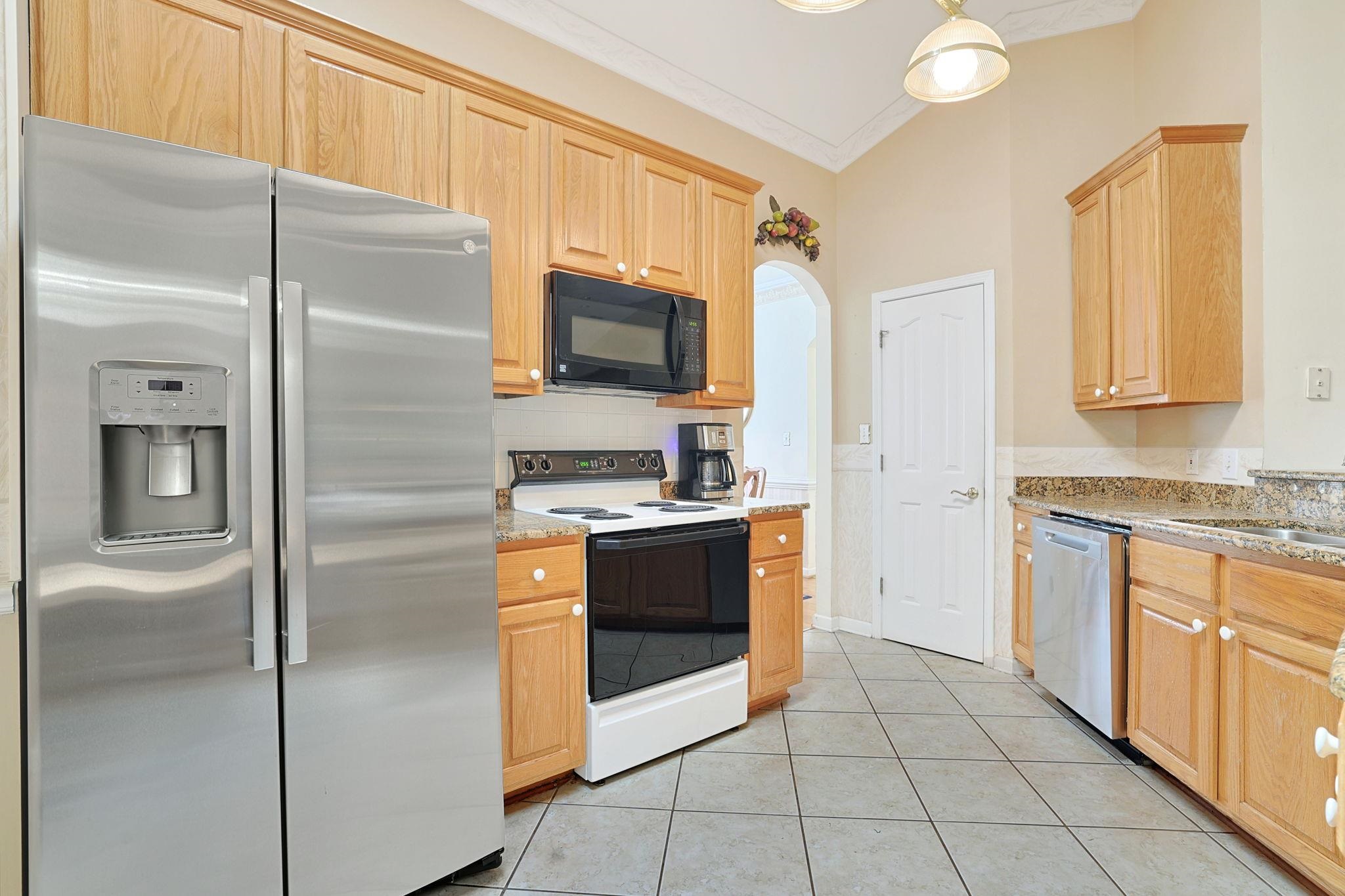 3891 Stillwood Dr. Property Photo 7