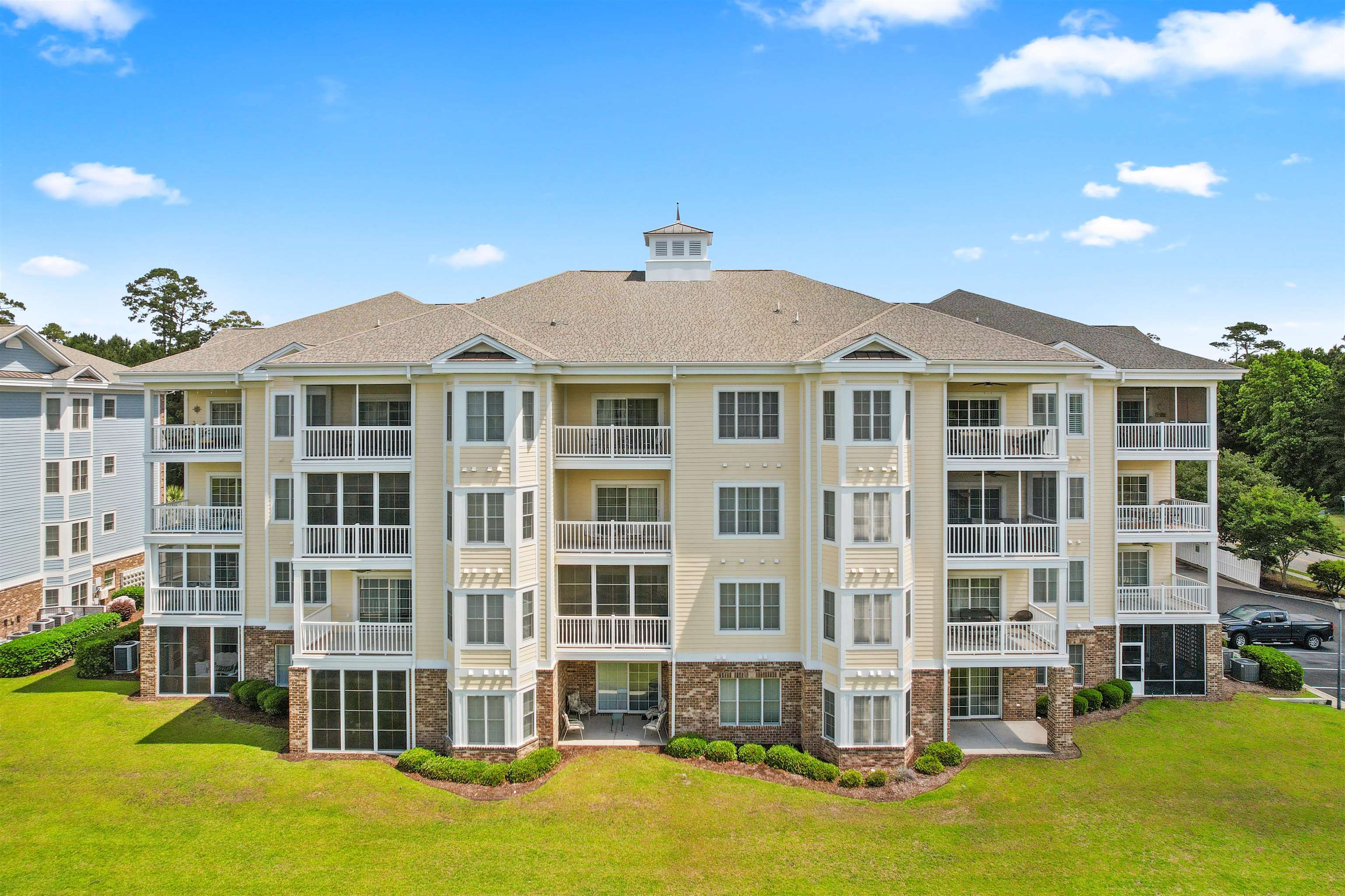 4843 Luster Leaf Circle Property Photo 1
