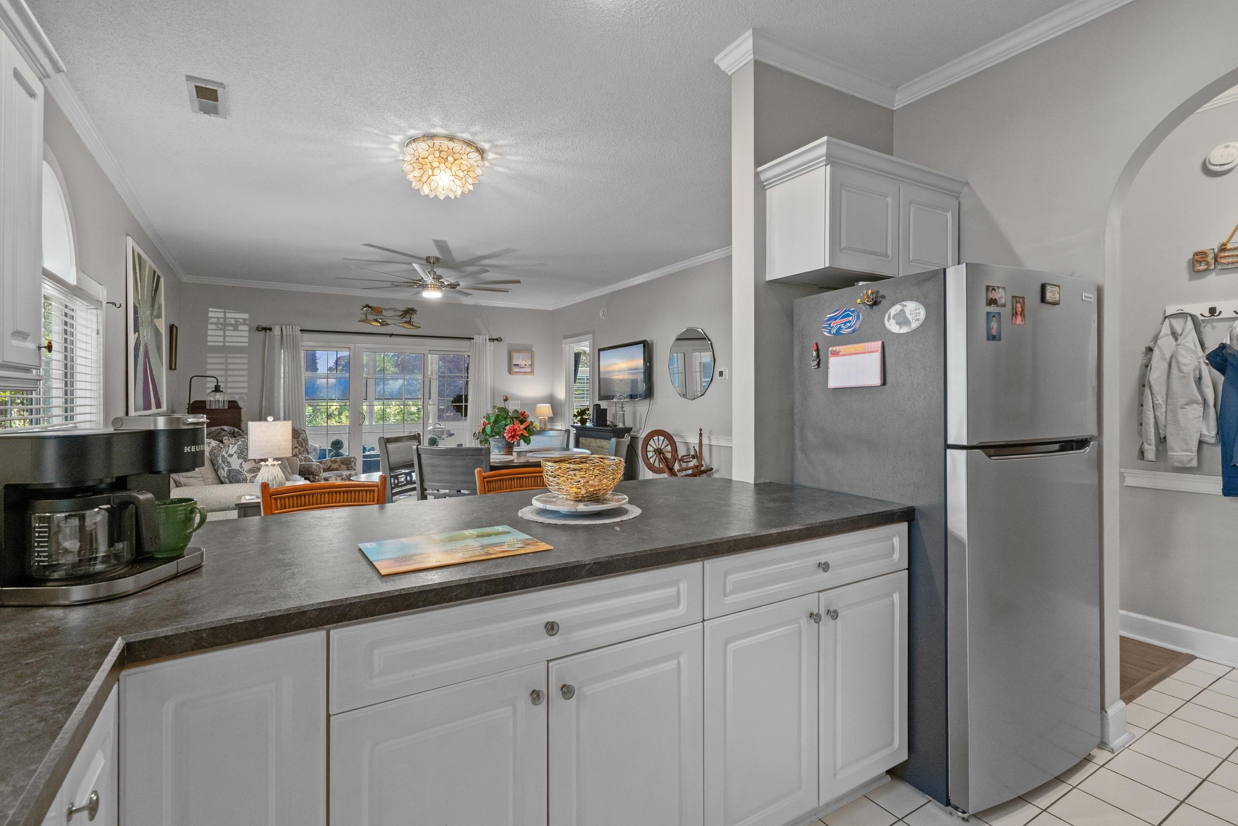 4221 Hibiscus Dr. Property Photo 12