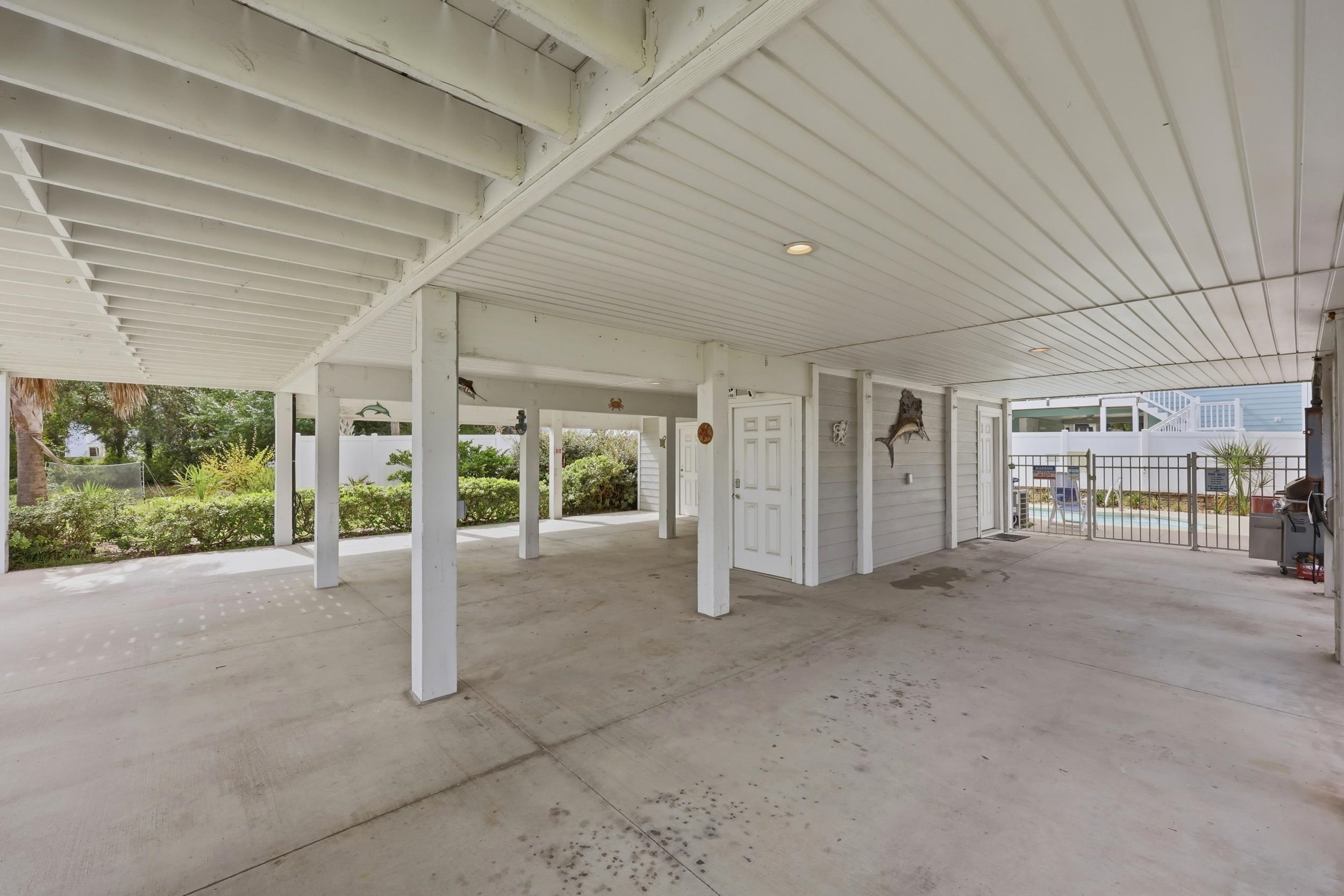 1102 Perrin Dr. Property Photo 6