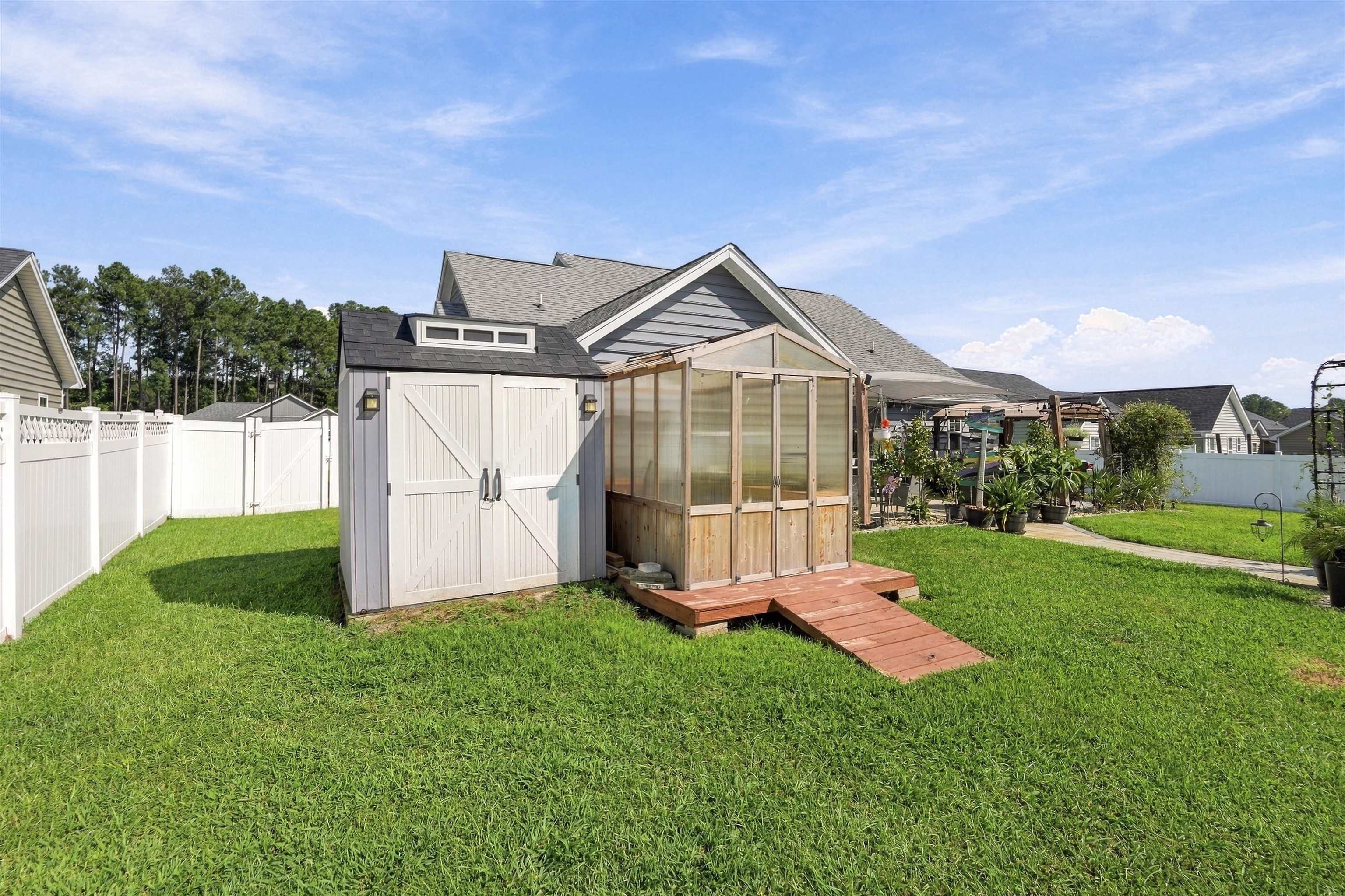 221 Penn Circle Property Photo 40