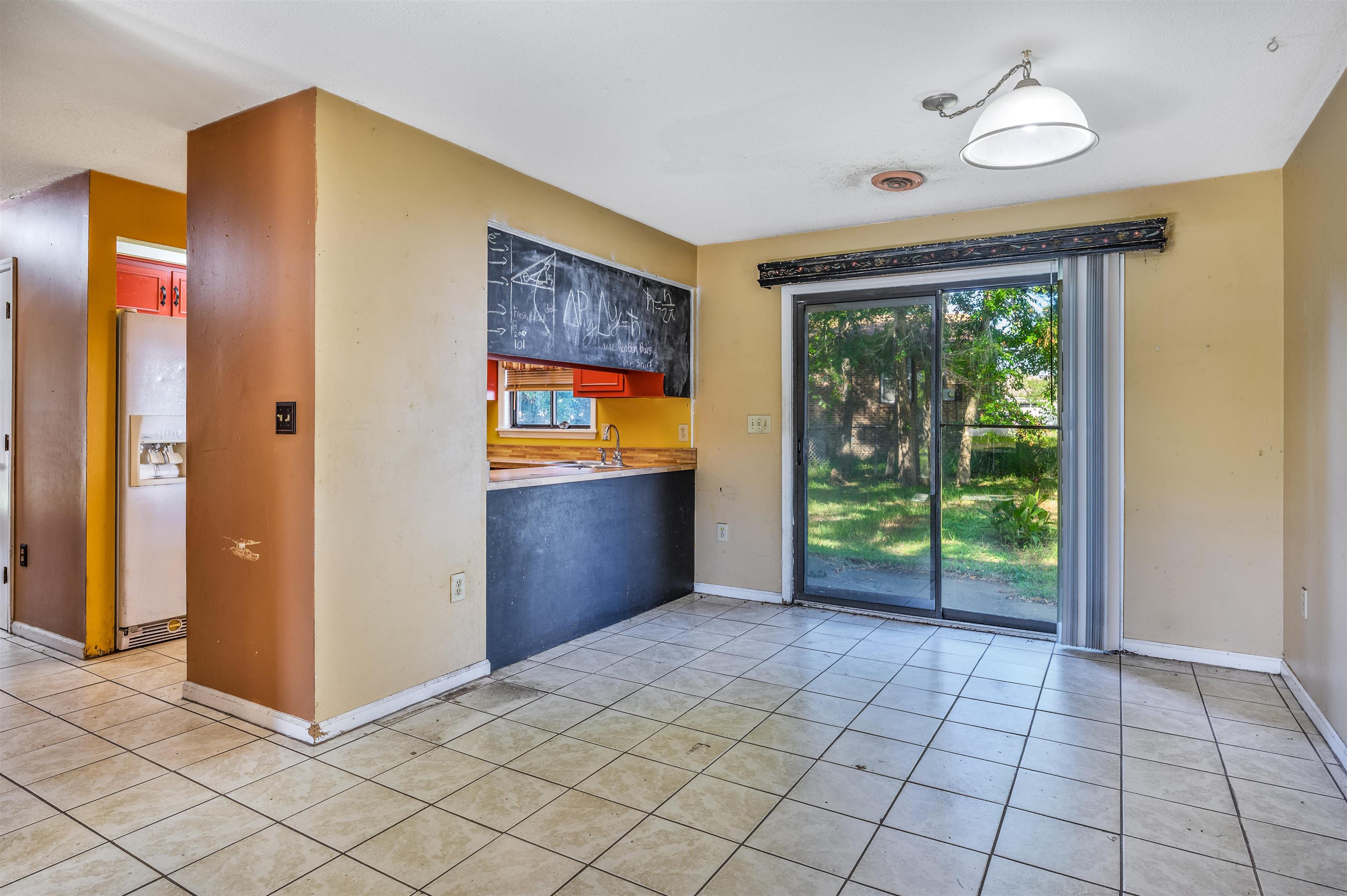1019 Belle Dr. Property Photo 3