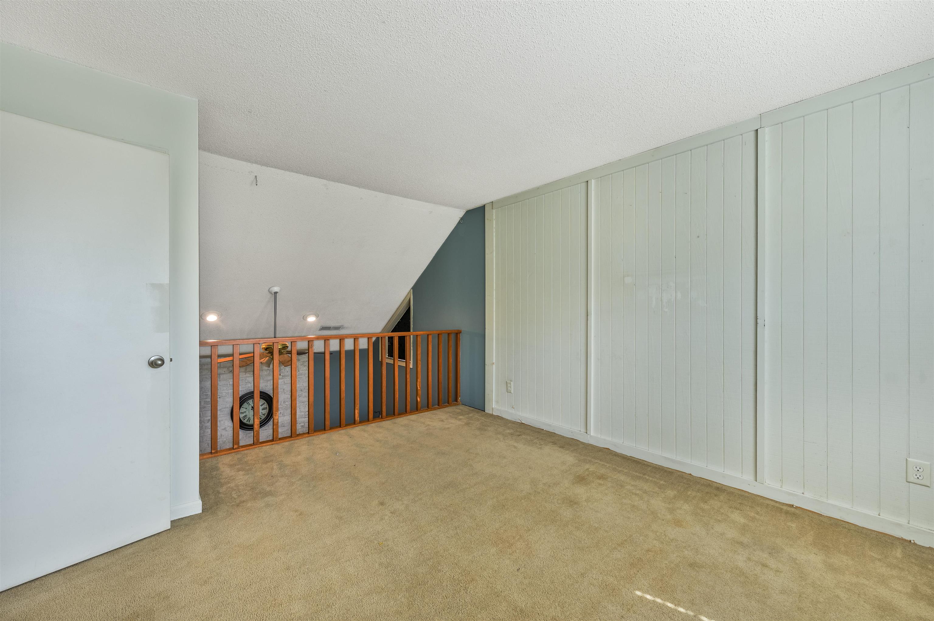 1607 Havens Dr. Property Photo 11
