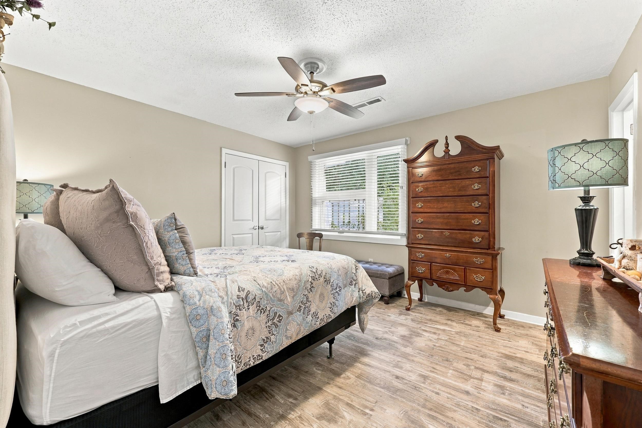 620 Mallard Lake Dr. Property Photo 21