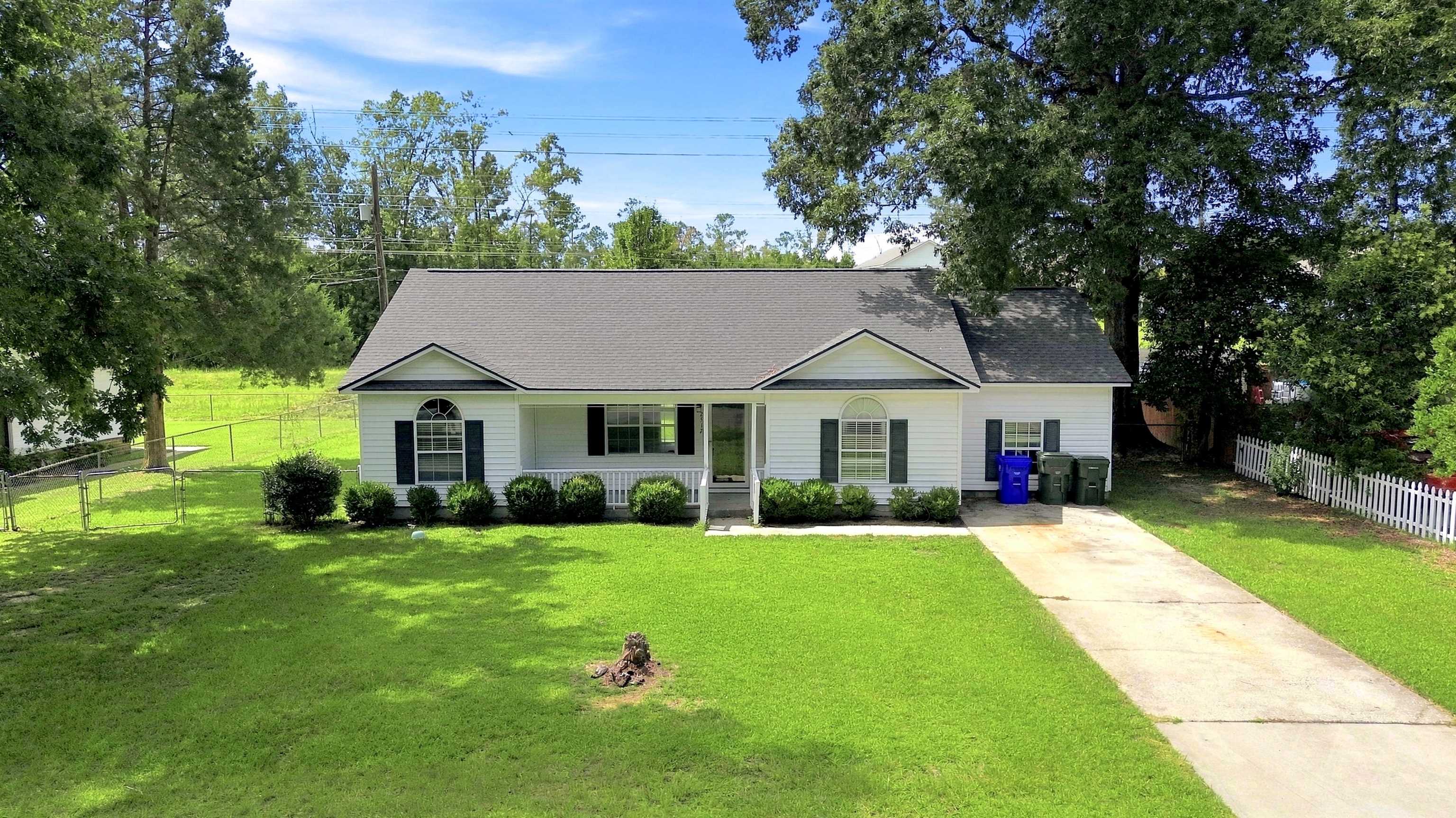 2517 Reta St. Property Photo 1