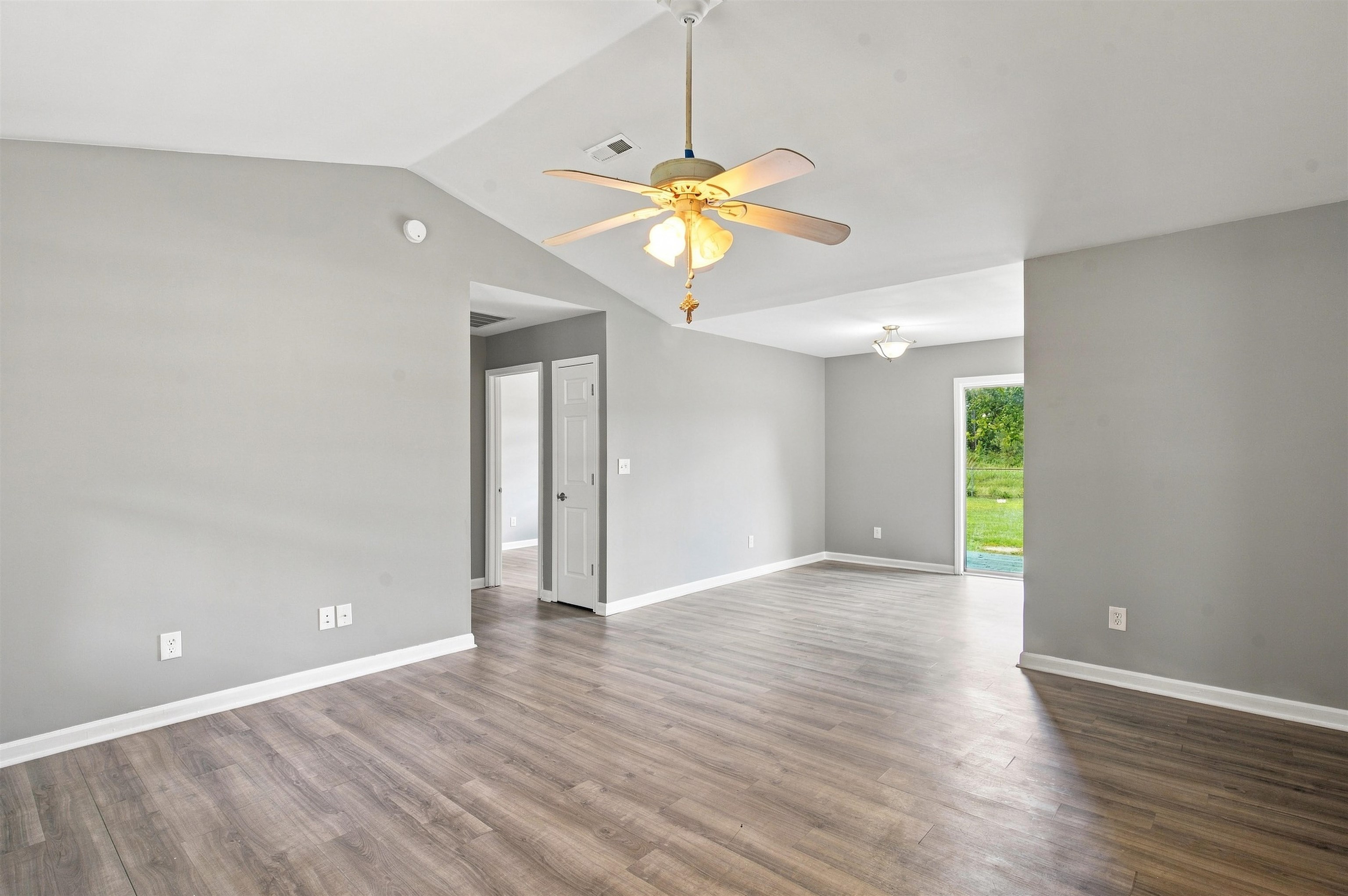 2517 Reta St. Property Photo 18