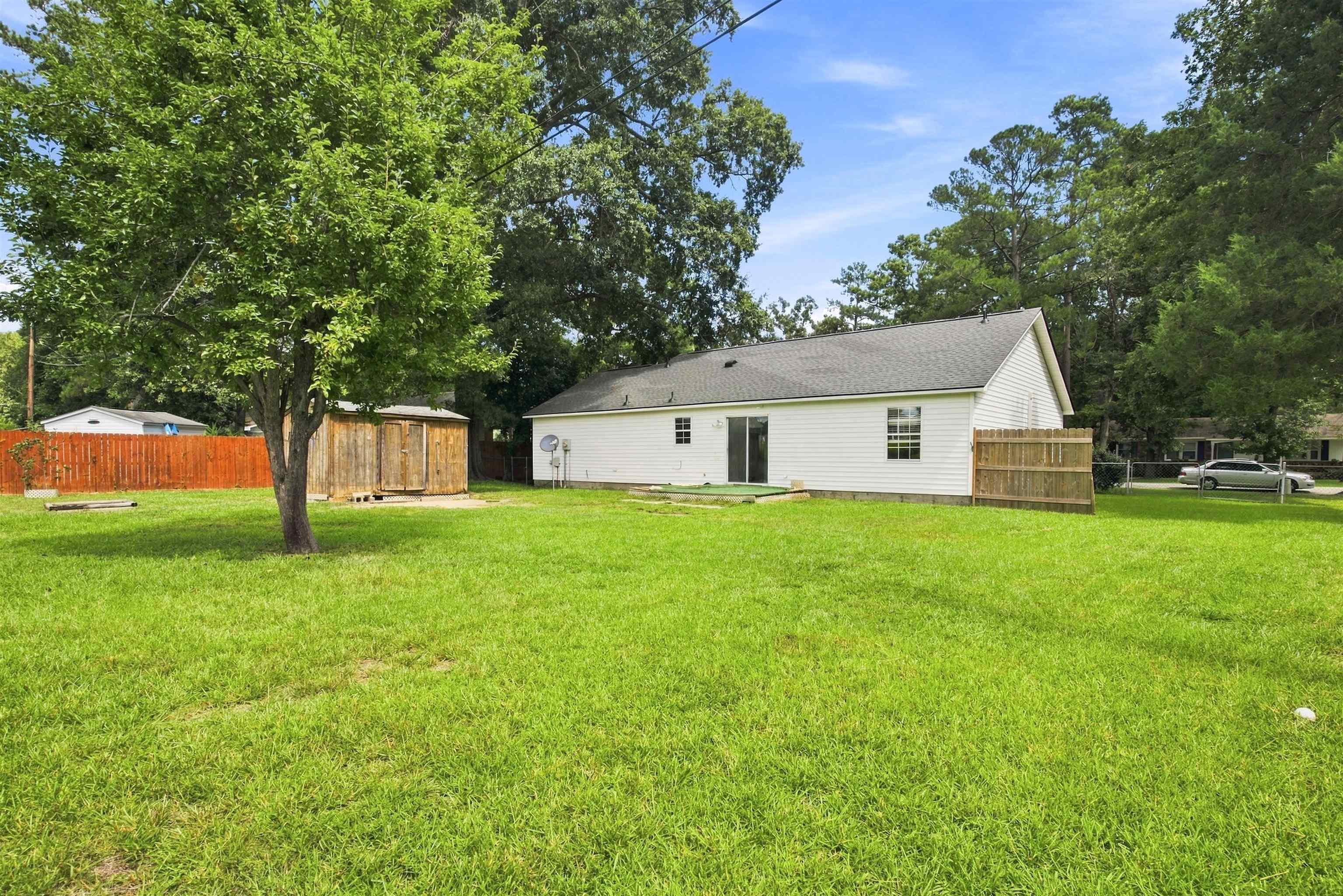 2517 Reta St. Property Photo 32