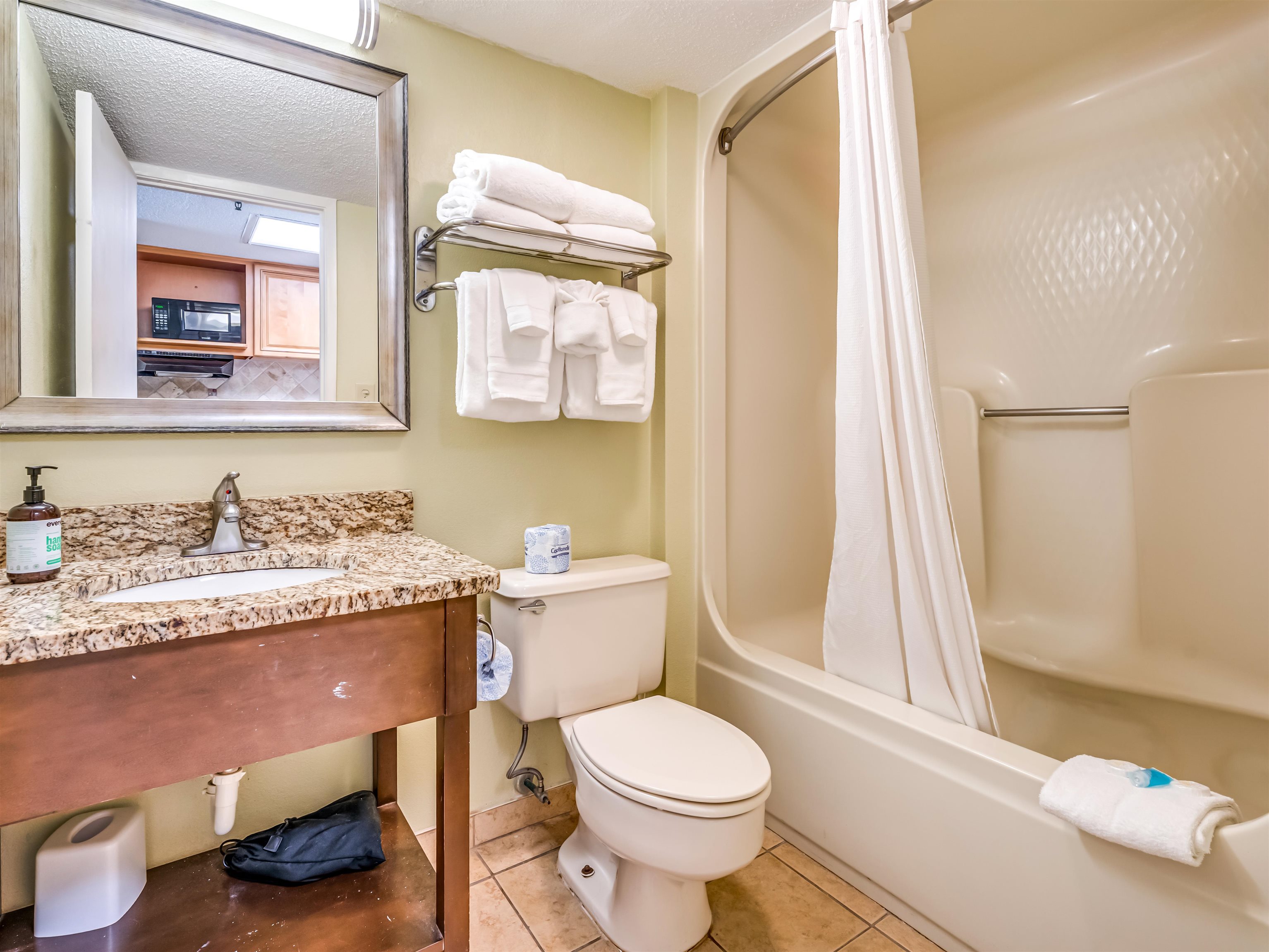 2401 S Ocean Blvd. Property Photo 14