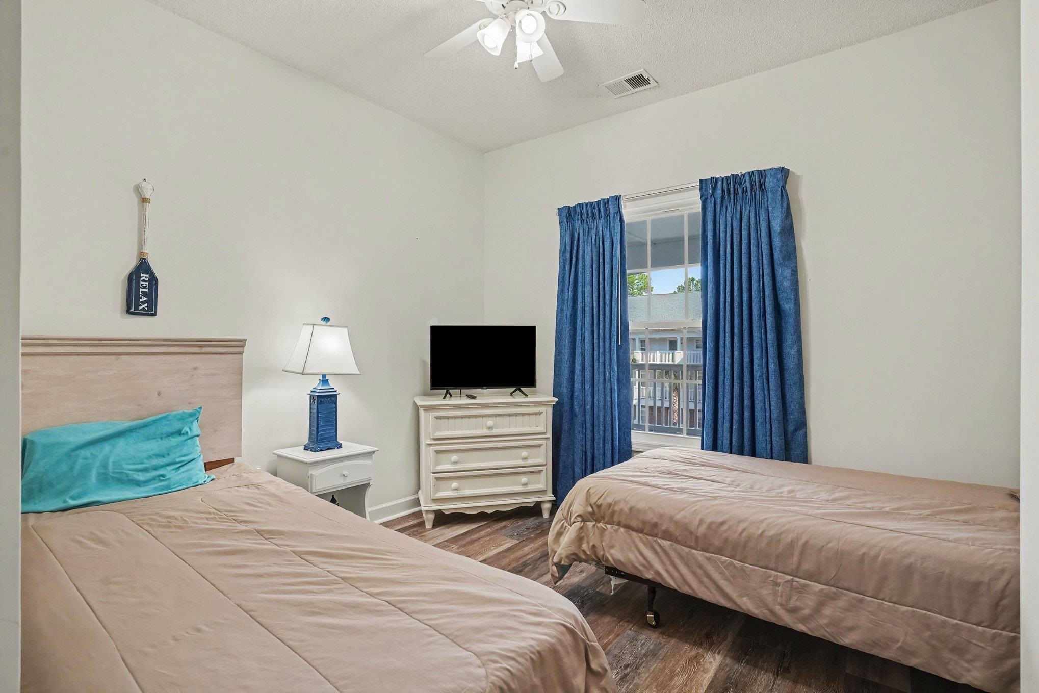 6015 Catalina Dr. Property Photo 16