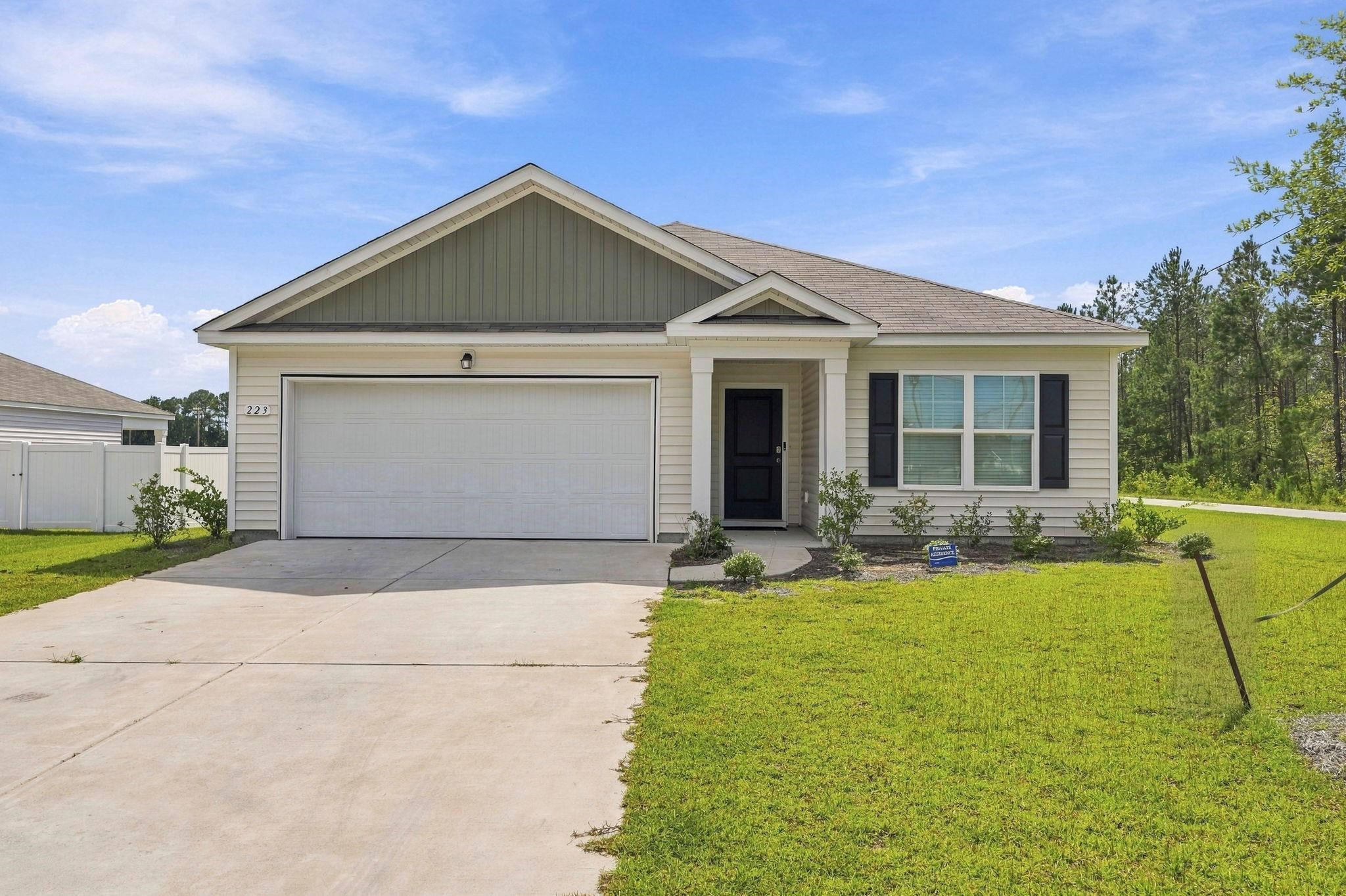 223 Seasons Trace Loop Property Photo 1