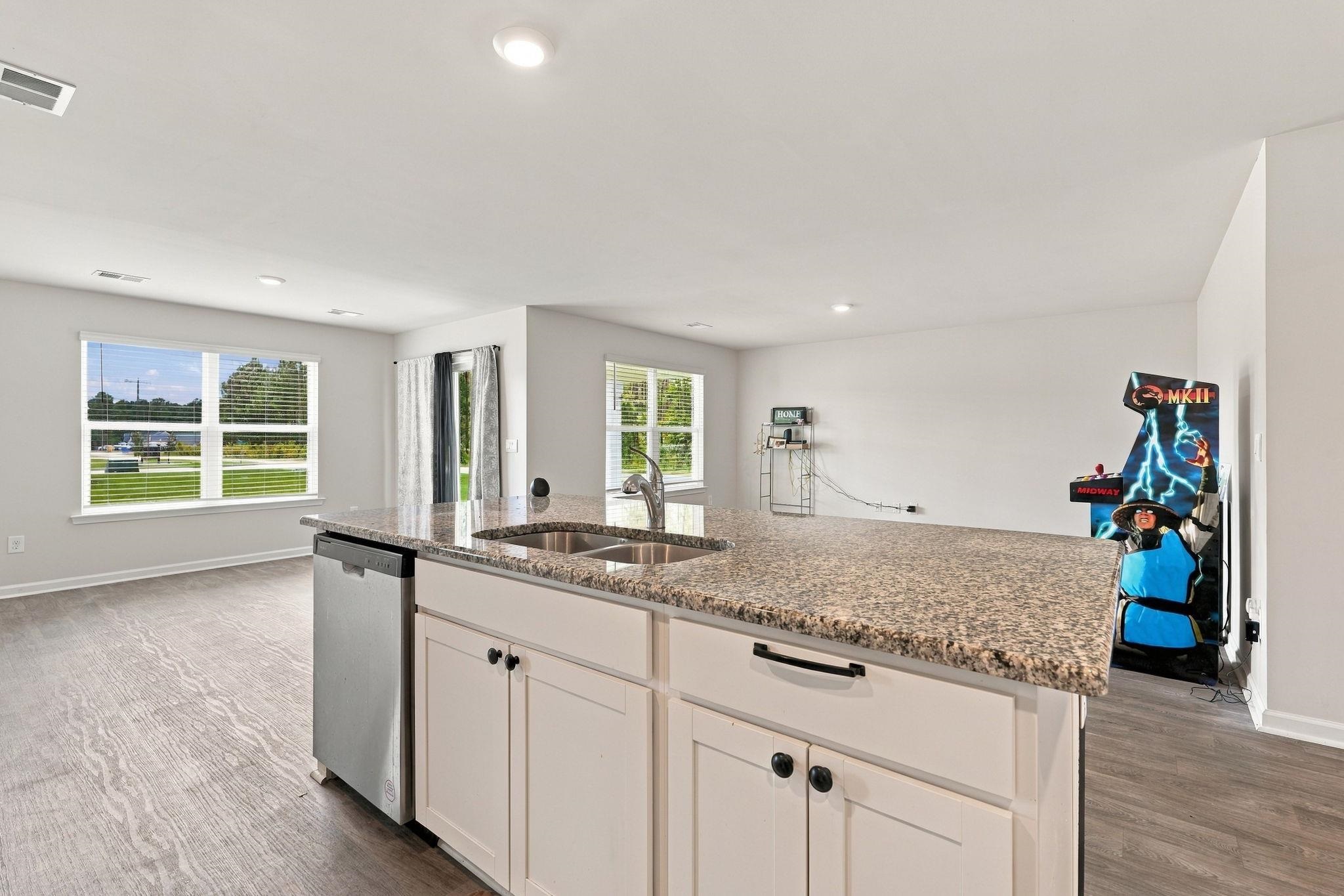 223 Seasons Trace Loop Property Photo 5