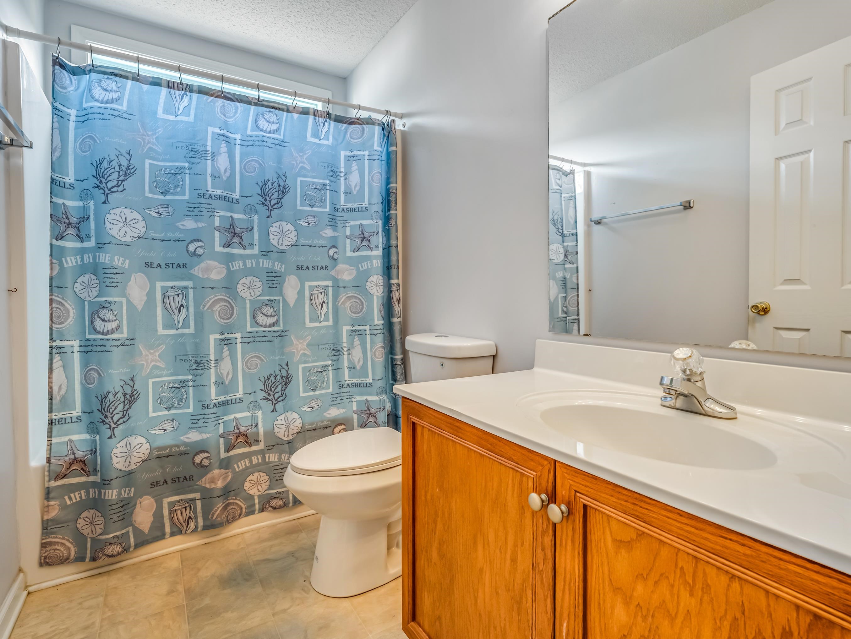 401 Barton Loop Property Photo 16