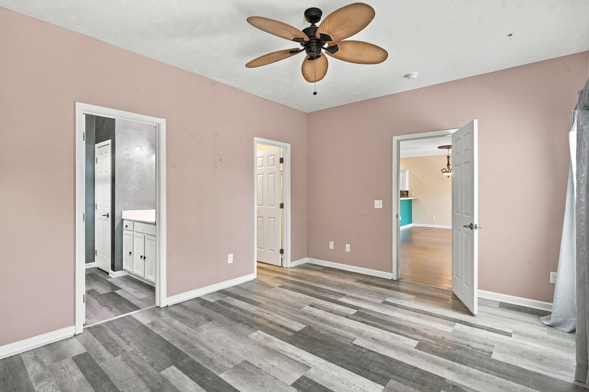 1006 Napa Ct. Property Photo 7