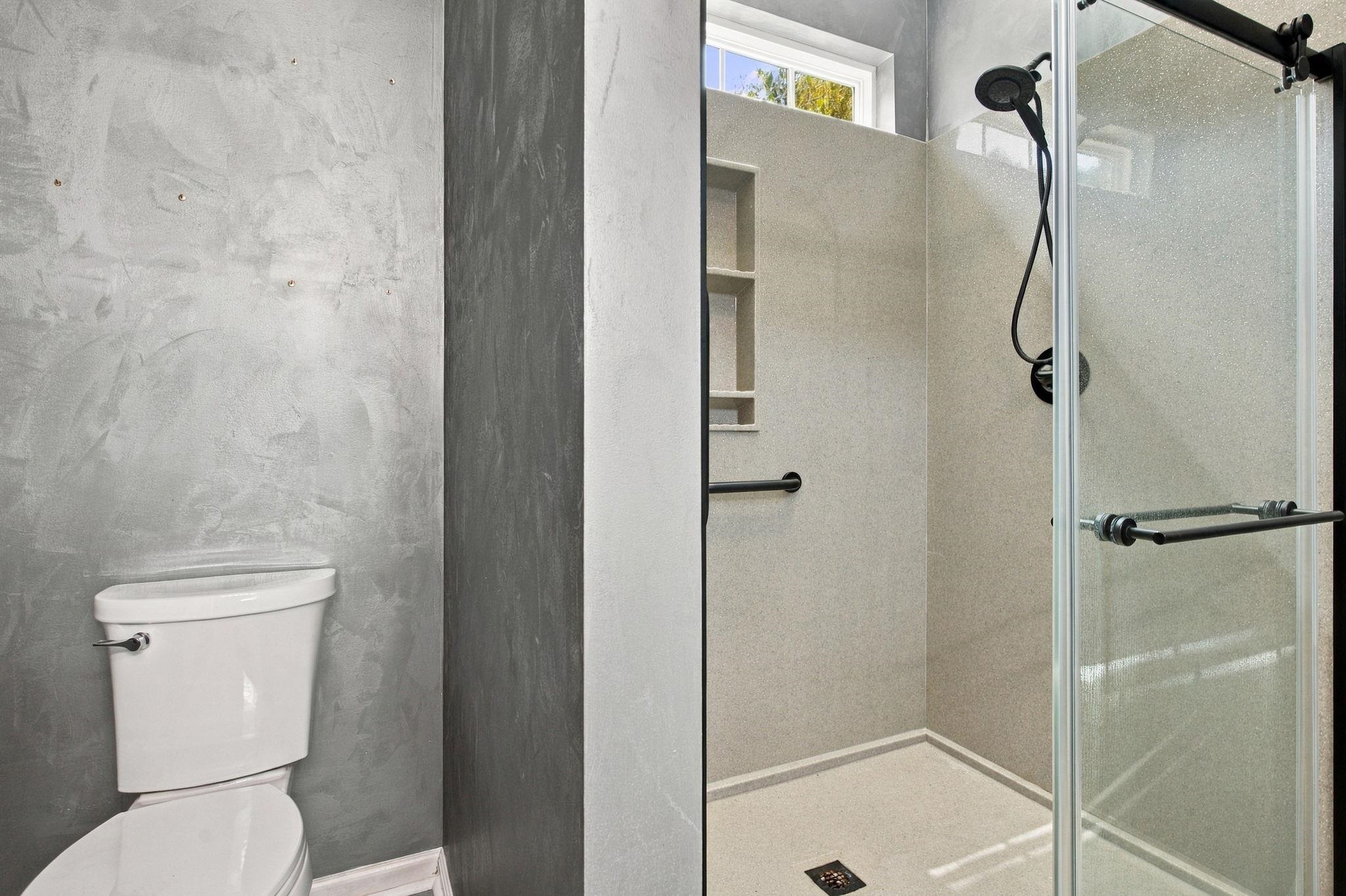 1006 Napa Ct. Property Photo 11