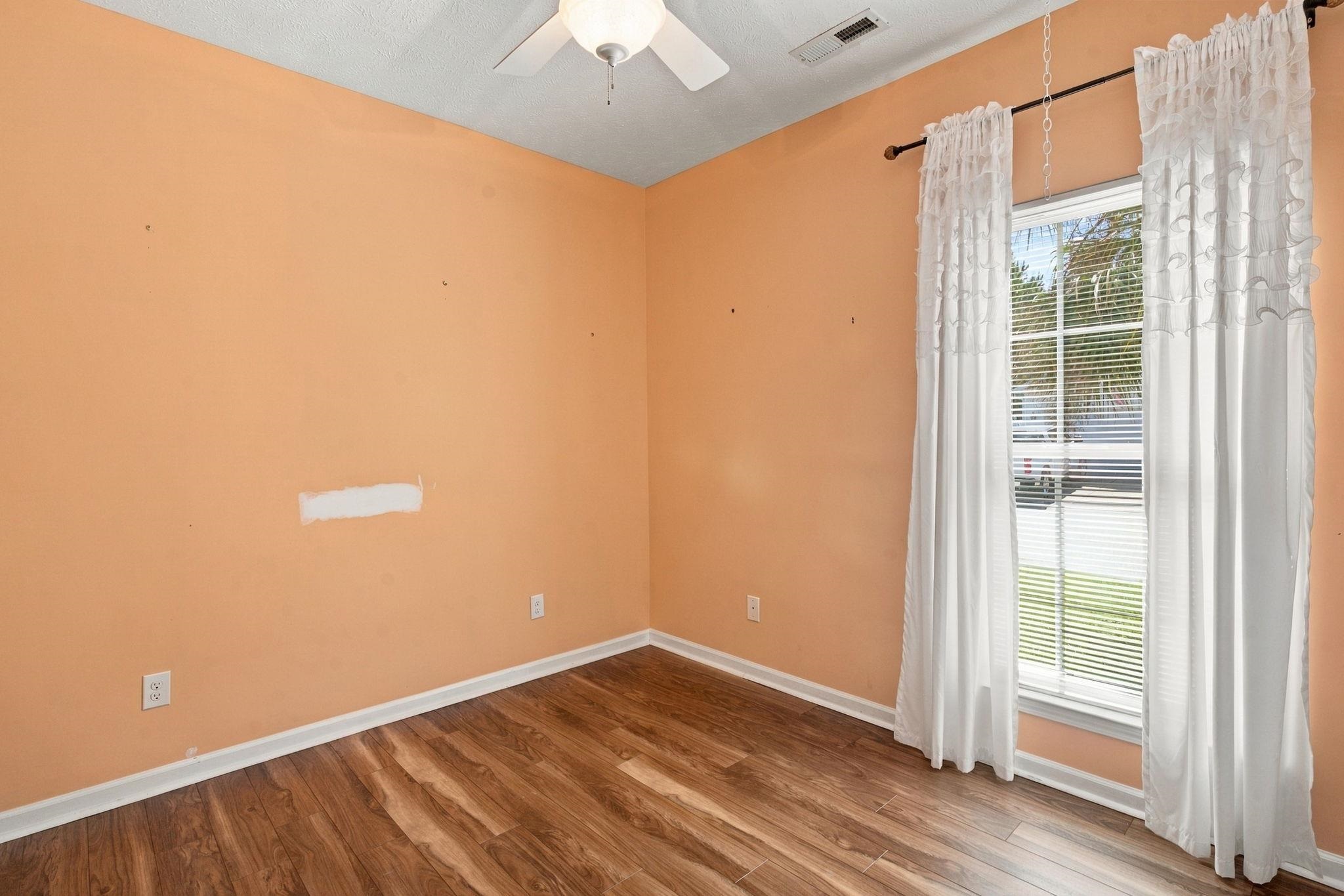 1006 Napa Ct. Property Photo 12