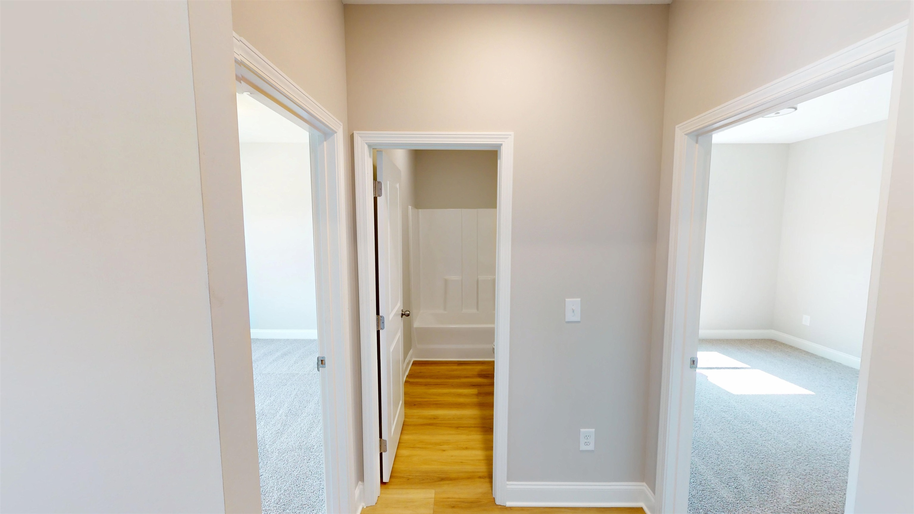 1060 Moen Loop Property Photo 4