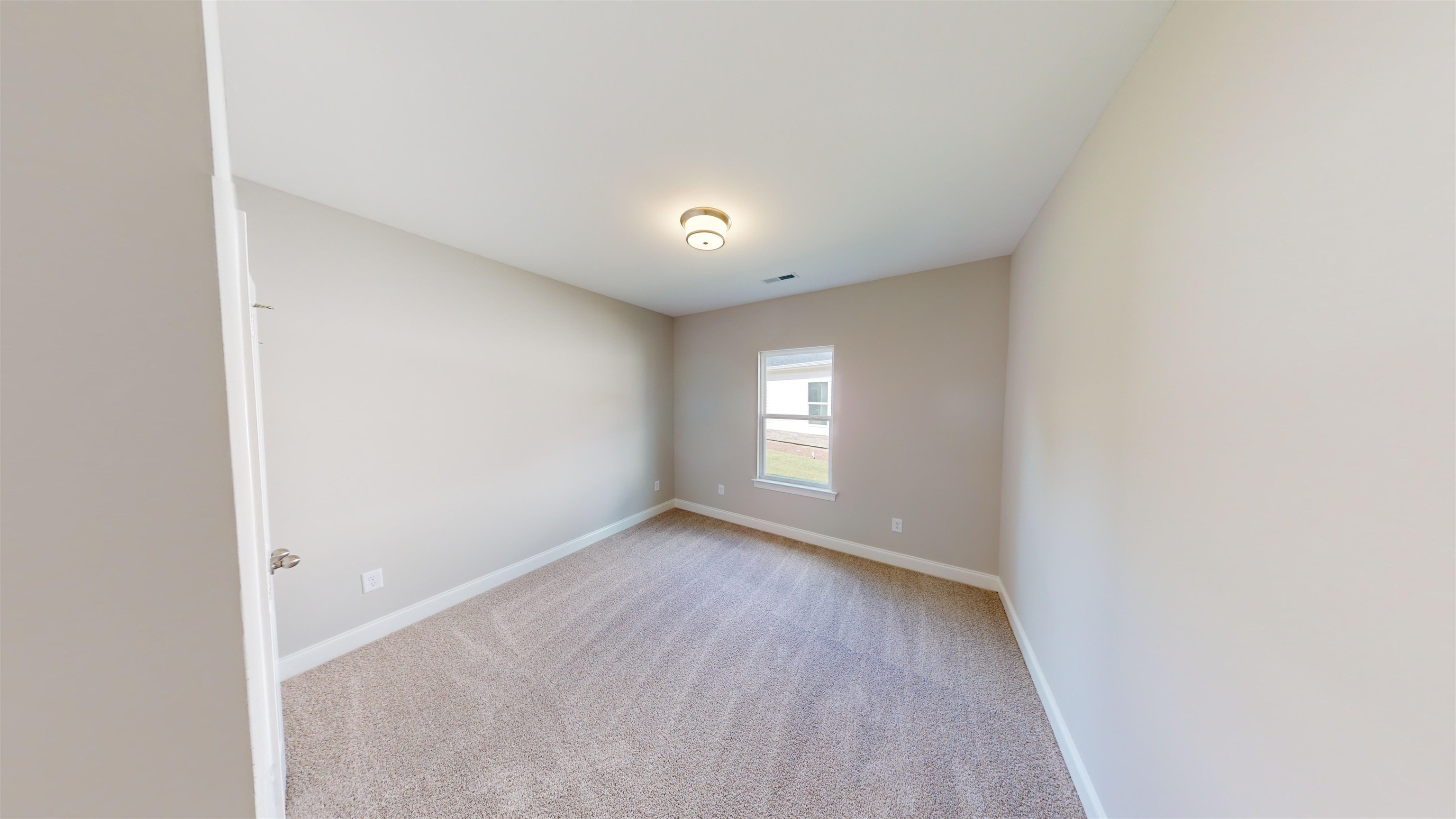 1060 Moen Loop Property Photo 11