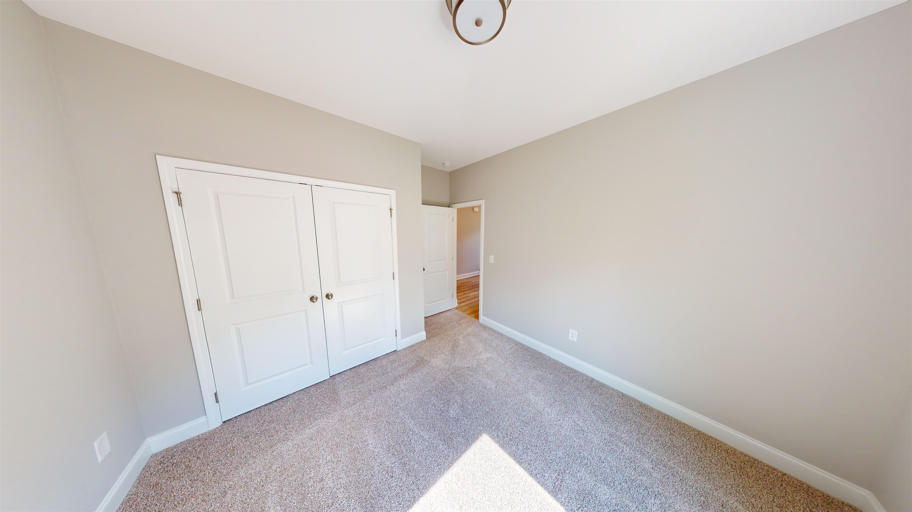 1060 Moen Loop Property Photo 13