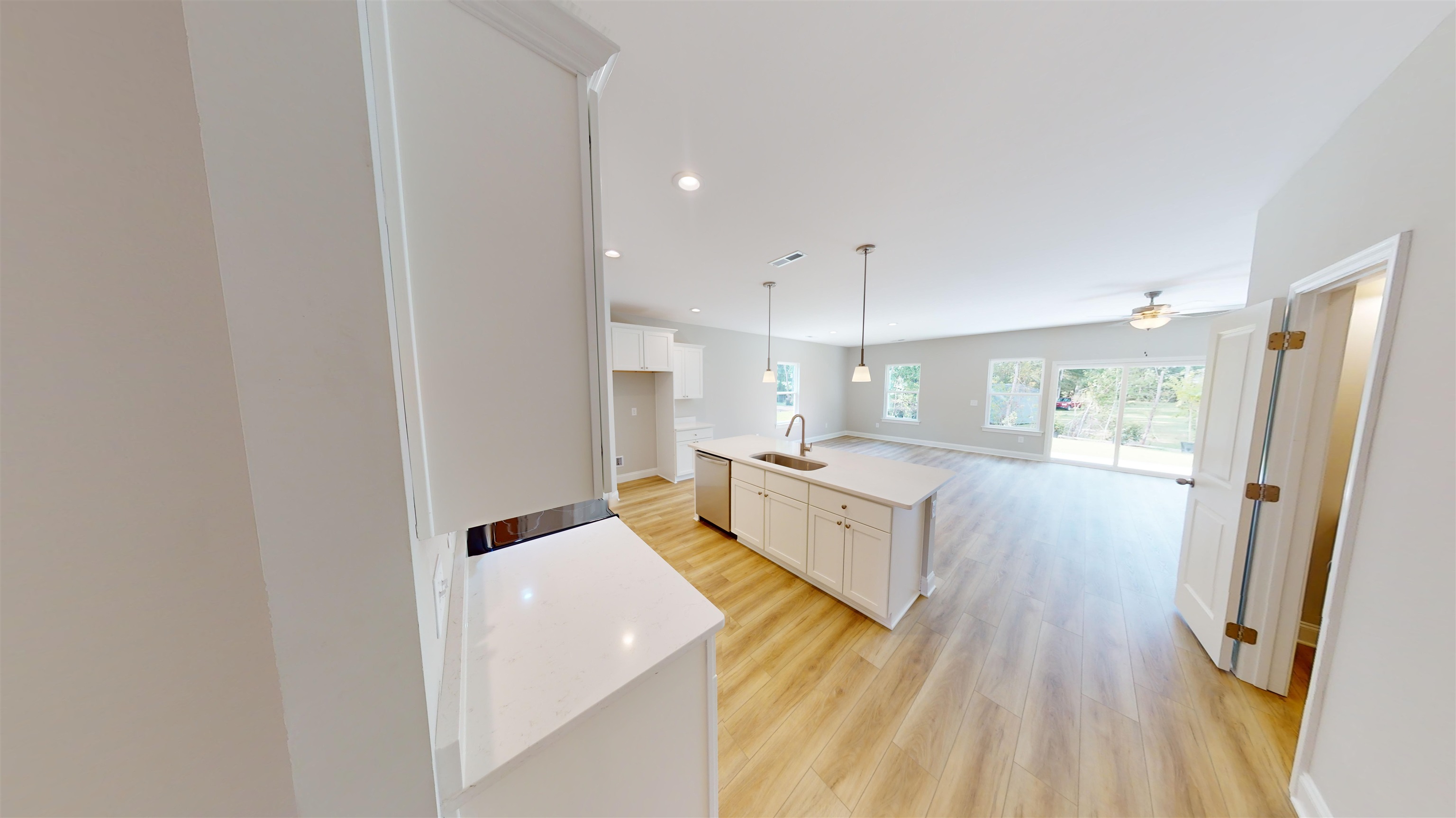 1060 Moen Loop Property Photo 19