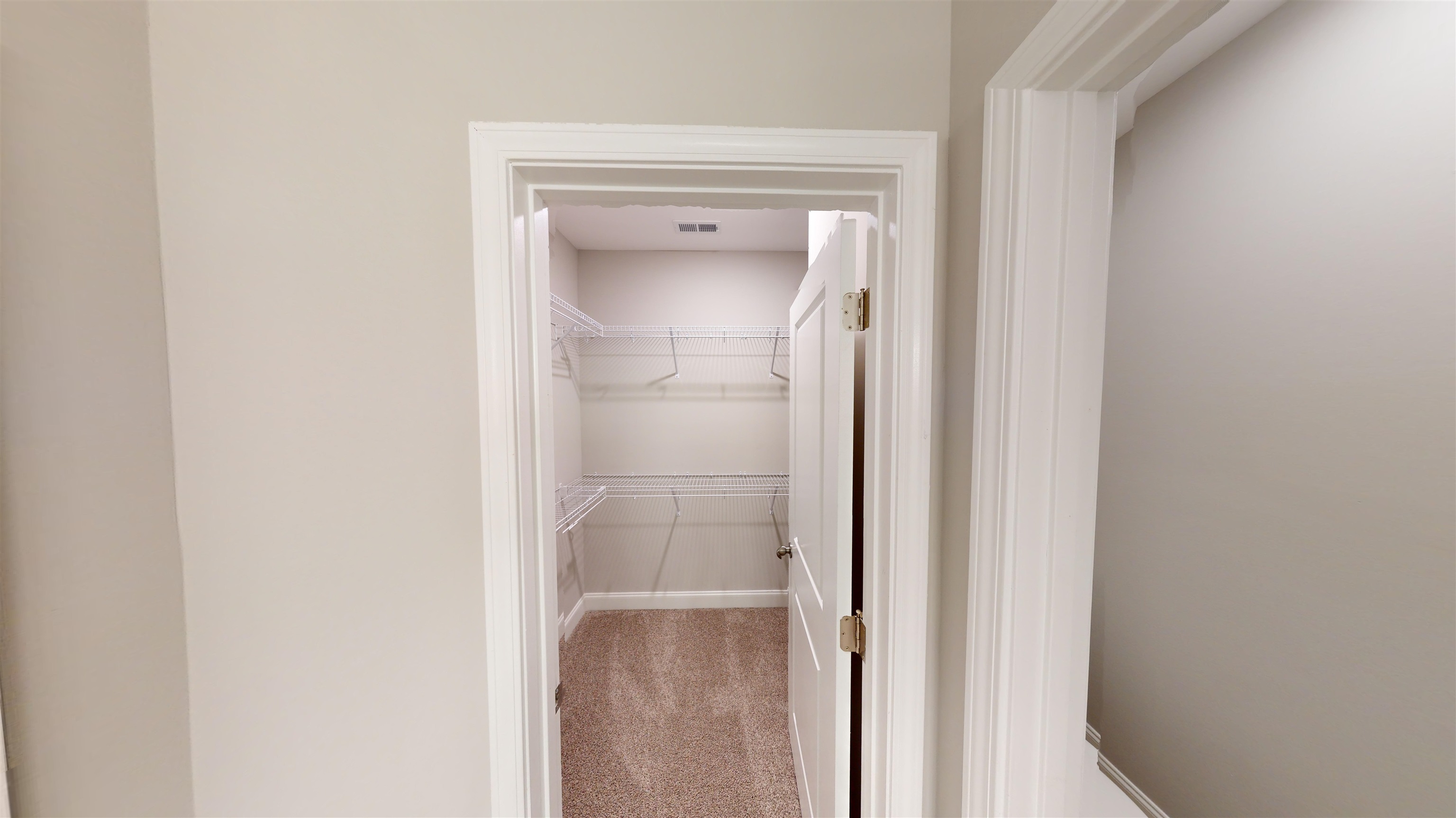 1060 Moen Loop Property Photo 33
