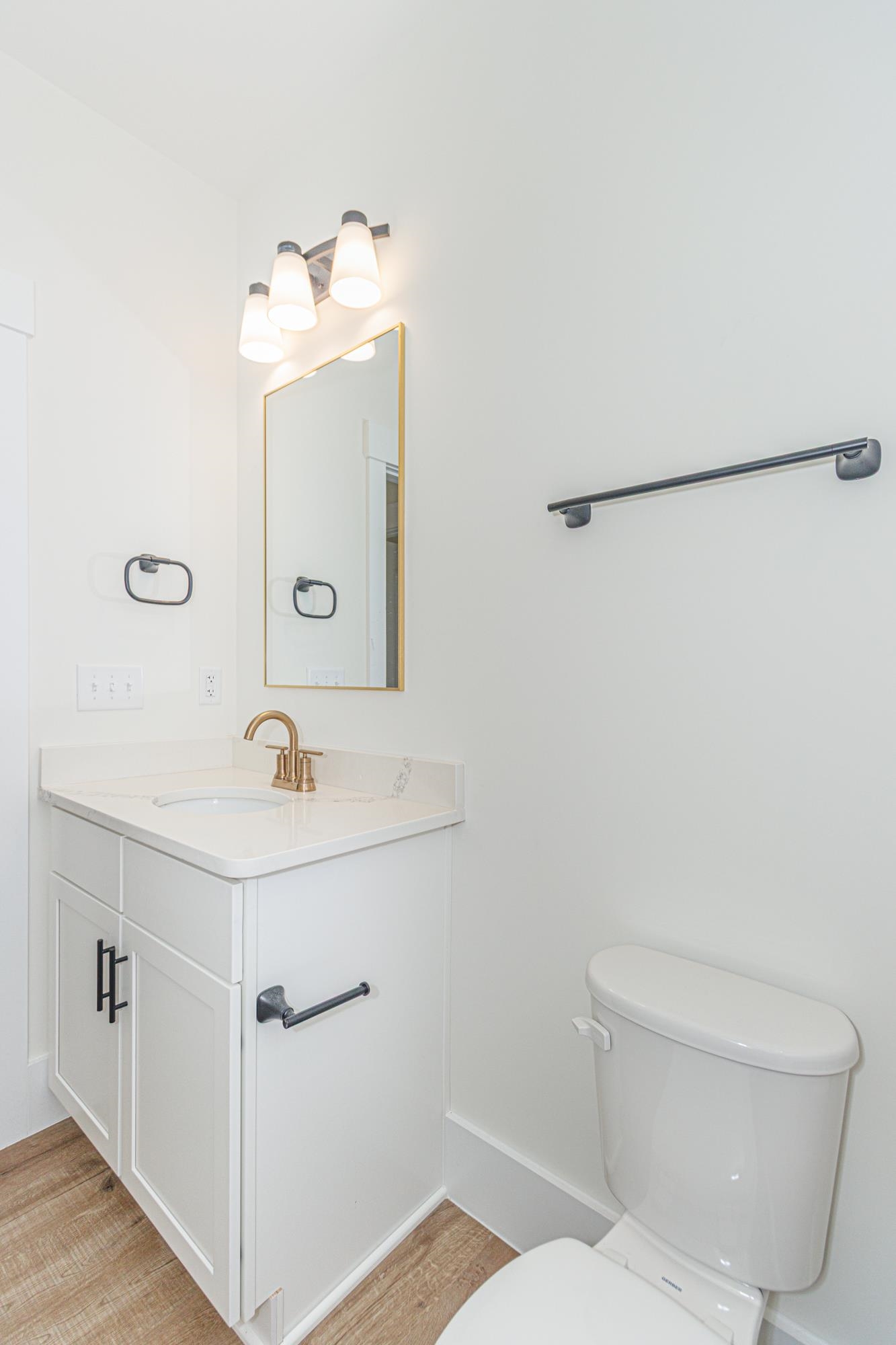 614 B Collins St. Property Photo 30