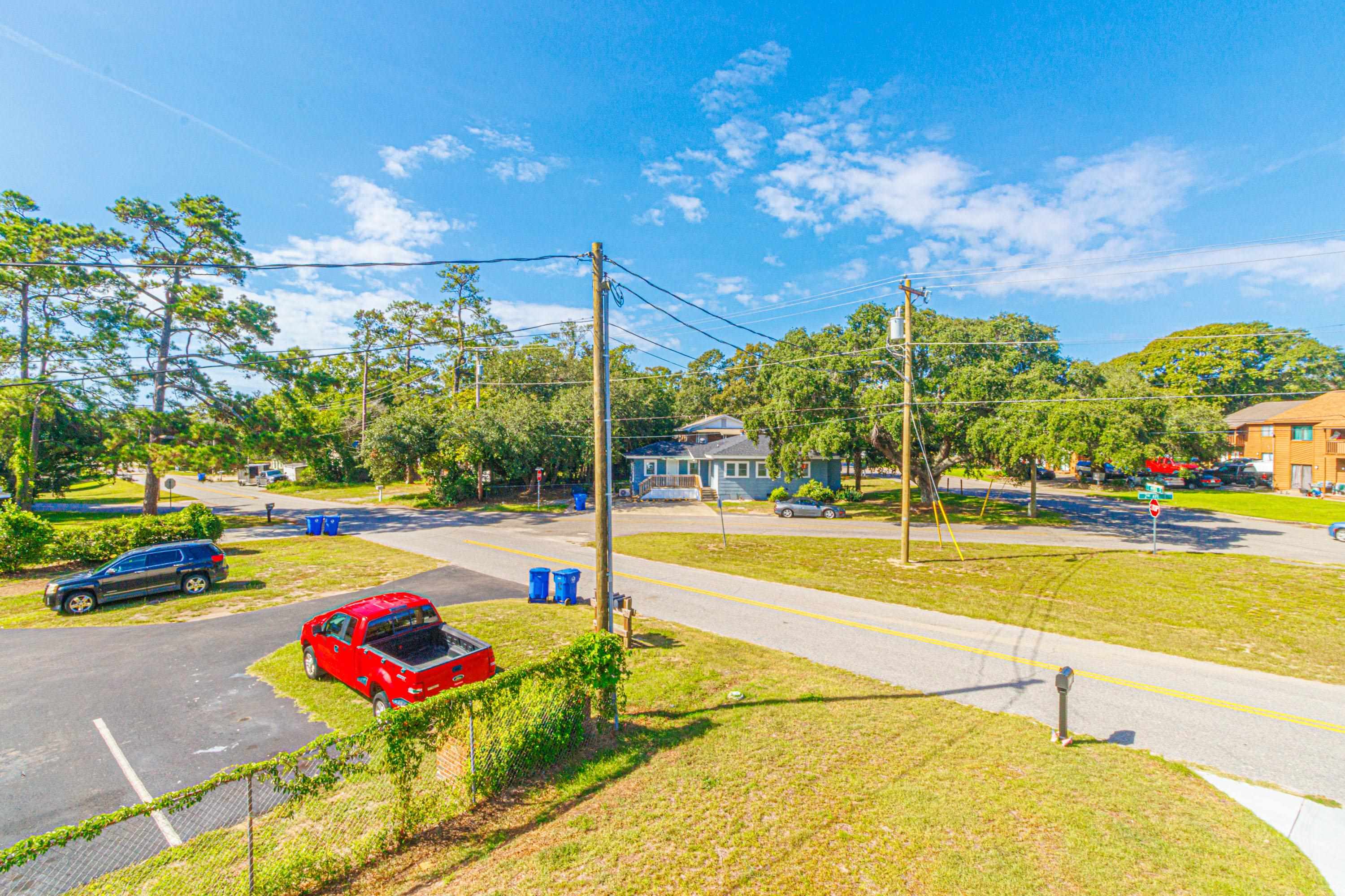 614 B Collins St. Property Photo 40